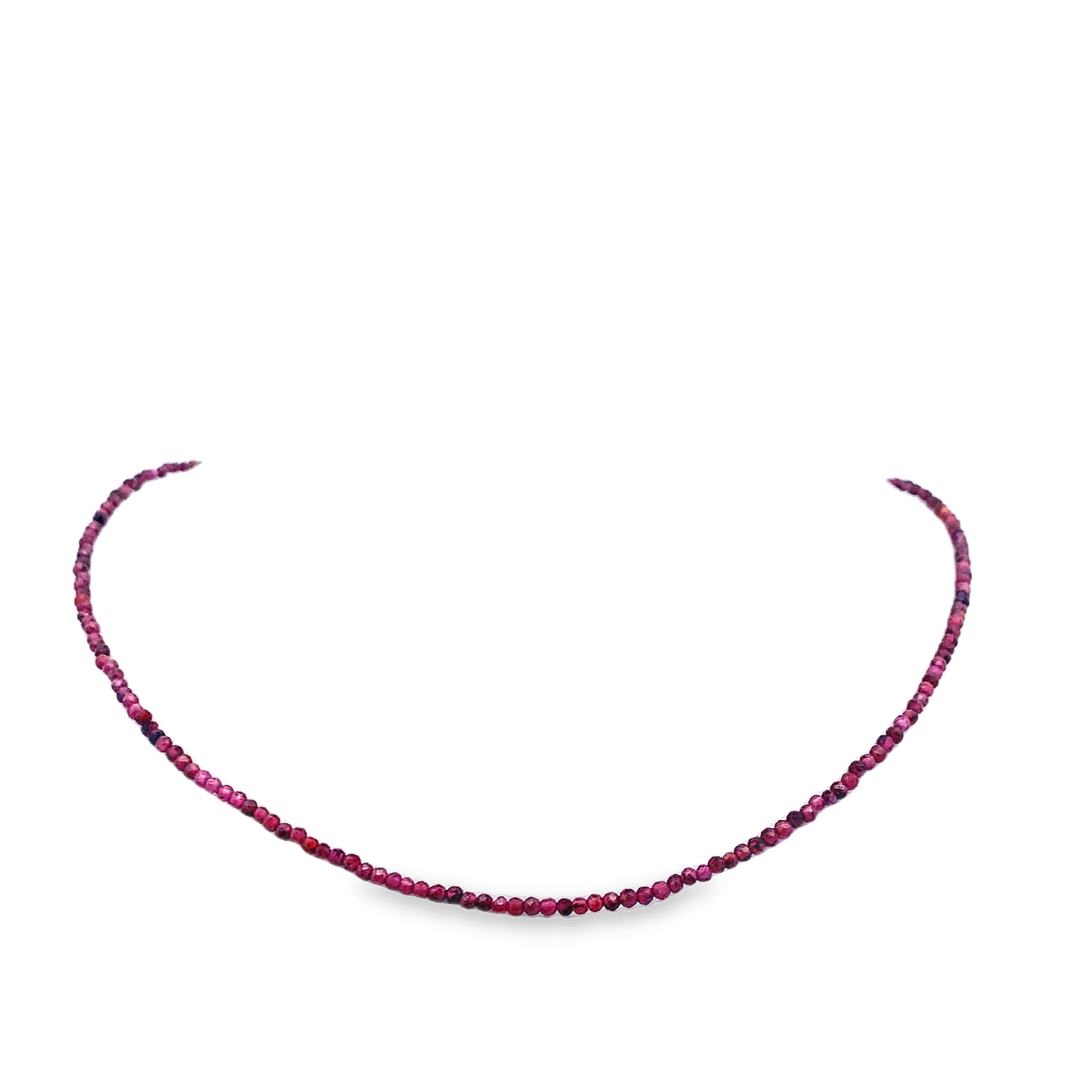 Naszyjnik z okrągłych koralików granatowych