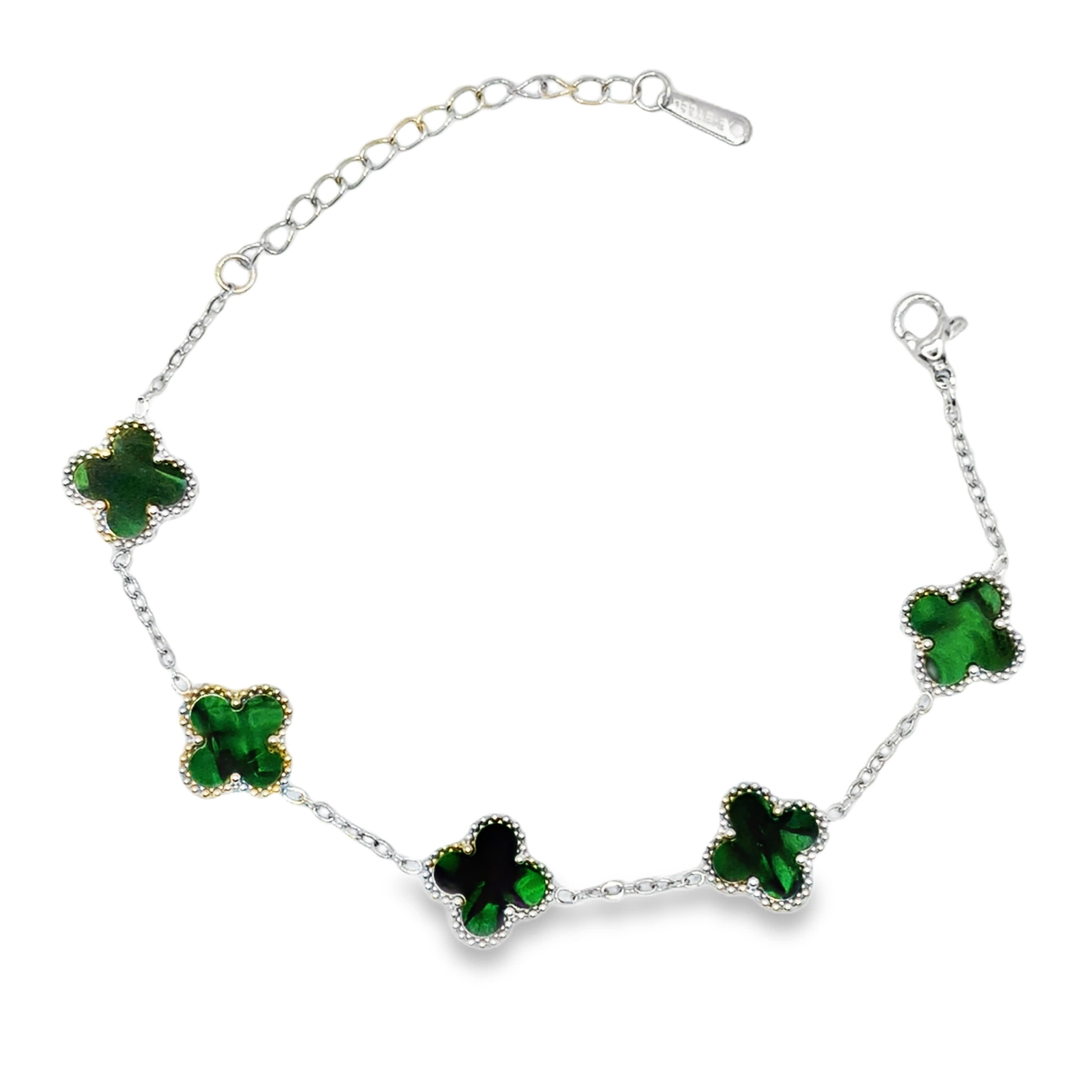 Bransoletka ze srebrnego łańcuszka z akcentami malachitowej koniczyny