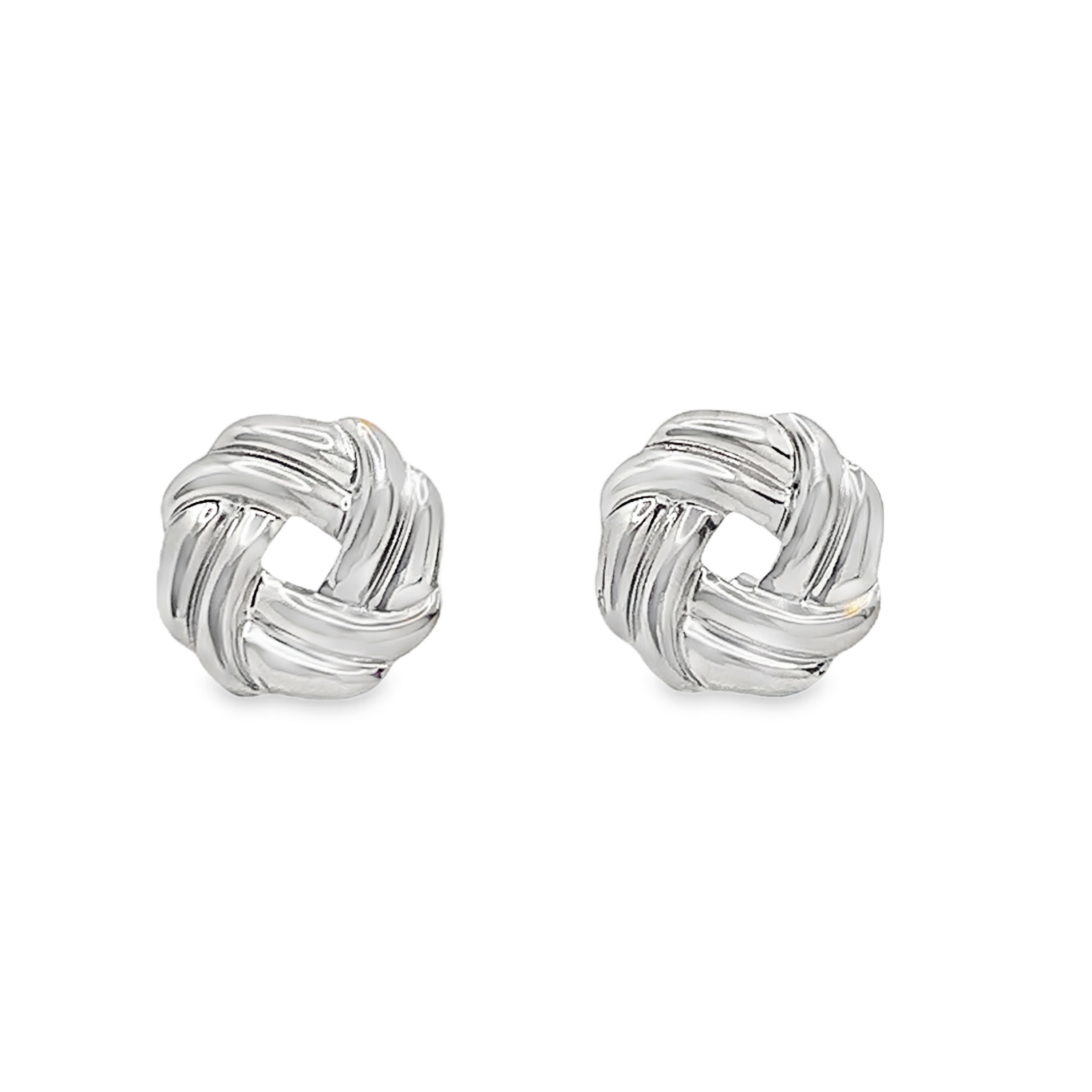 Kolczyki ze posrebrzanej stali z węzłem