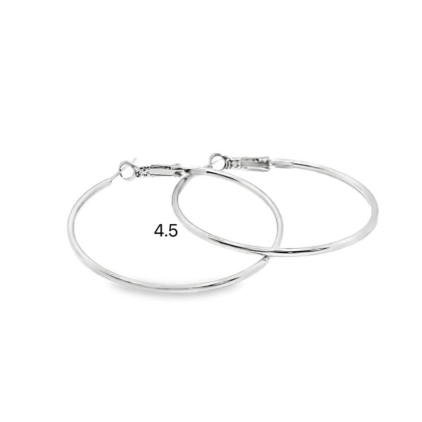 Klasyczne posrebrzane kolczyki koła: ponadczasowy minimalistyczny styl