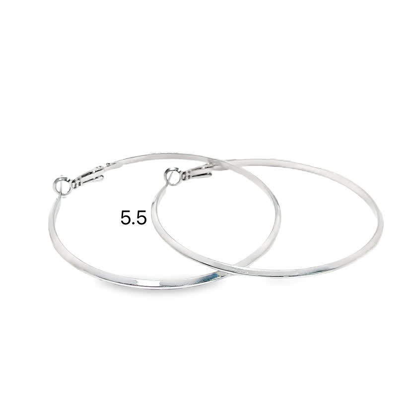 Minimalistyczne posrebrzane kolczyki koła – nowoczesny szyk