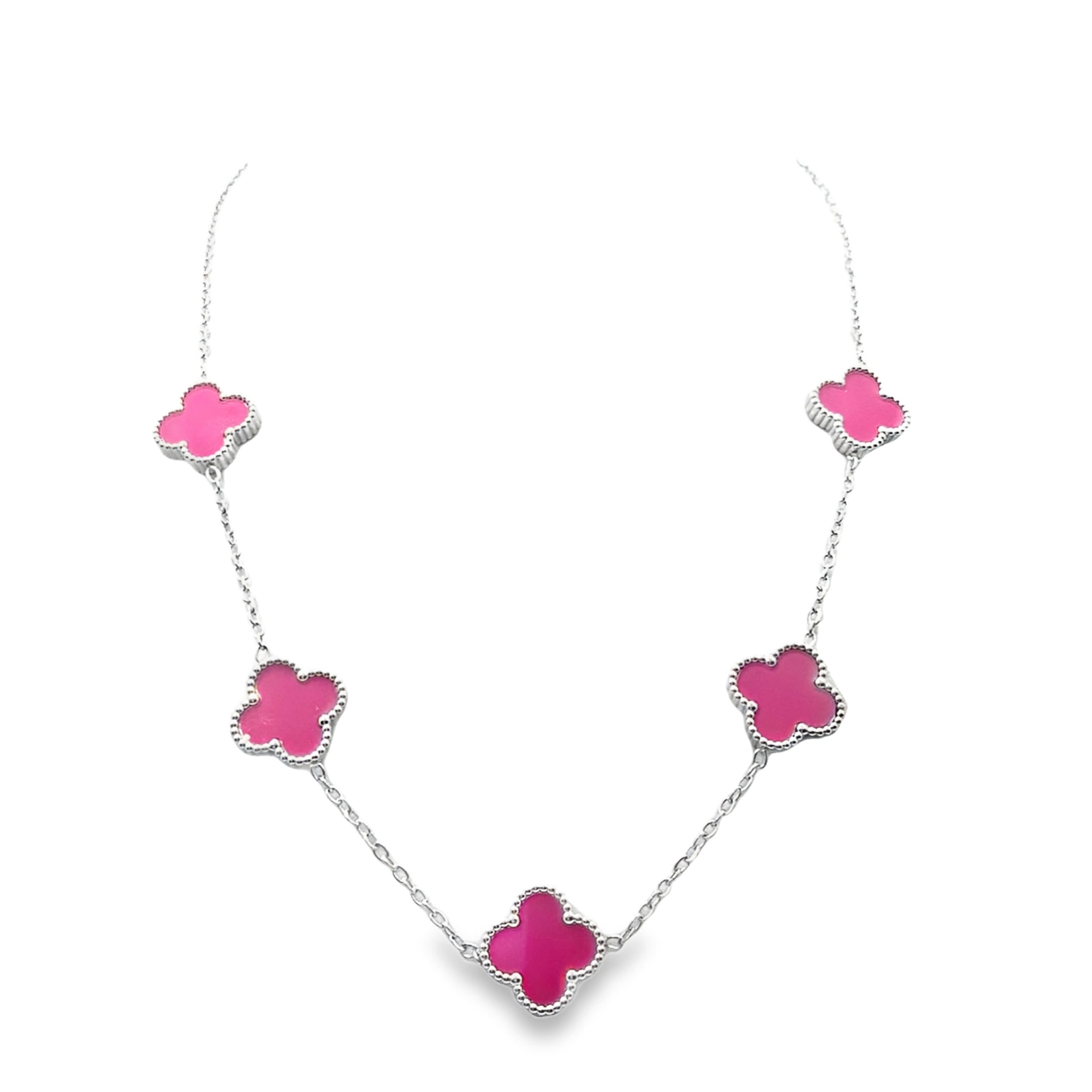 Naszyjnik z białego złota z akcentami z czerwonego kwarcu