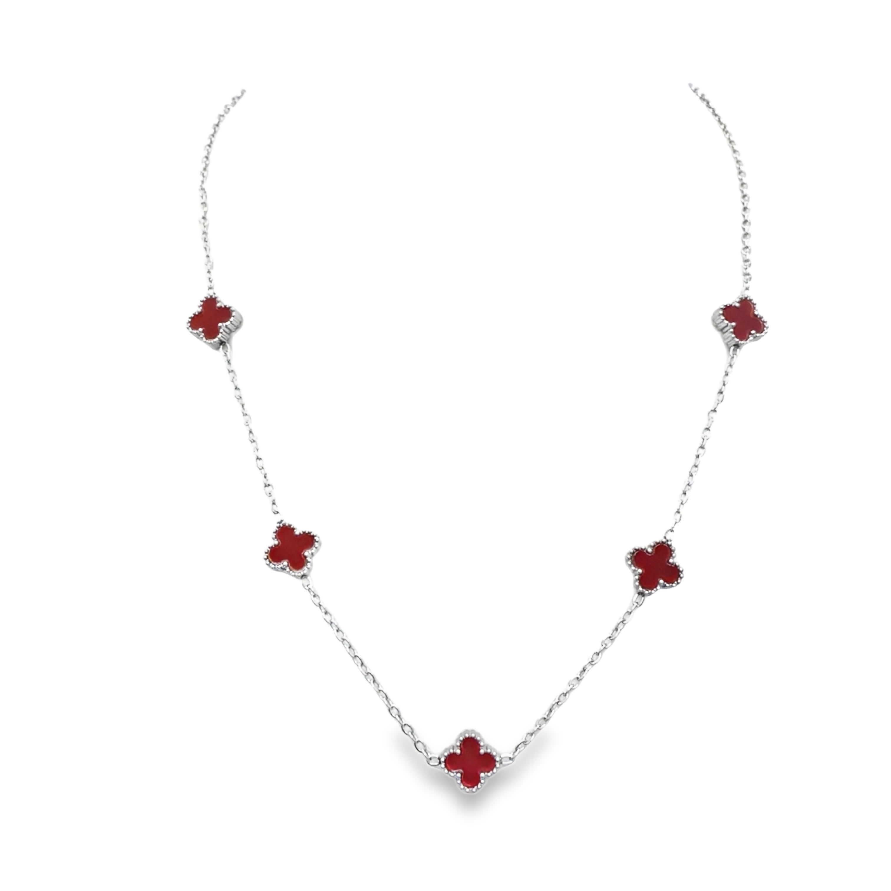 Naszyjnik z białego złota z okrągłymi koralowymi kamieniami