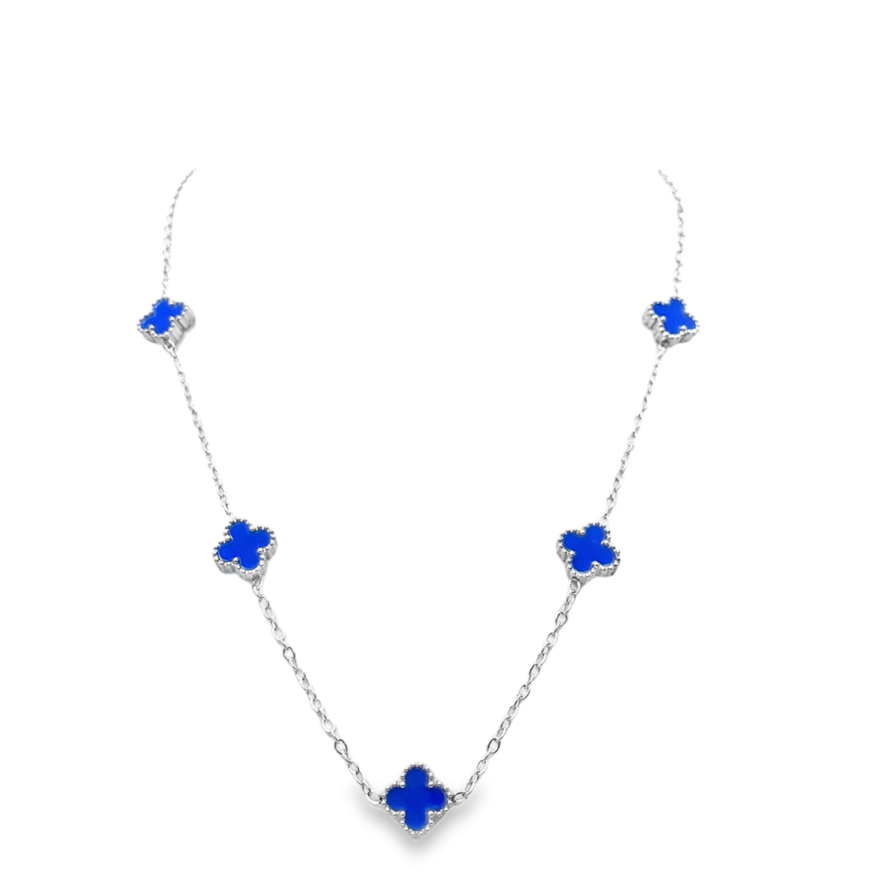 Naszyjnik z koniczynką ze srebra platerowanego białym złotem