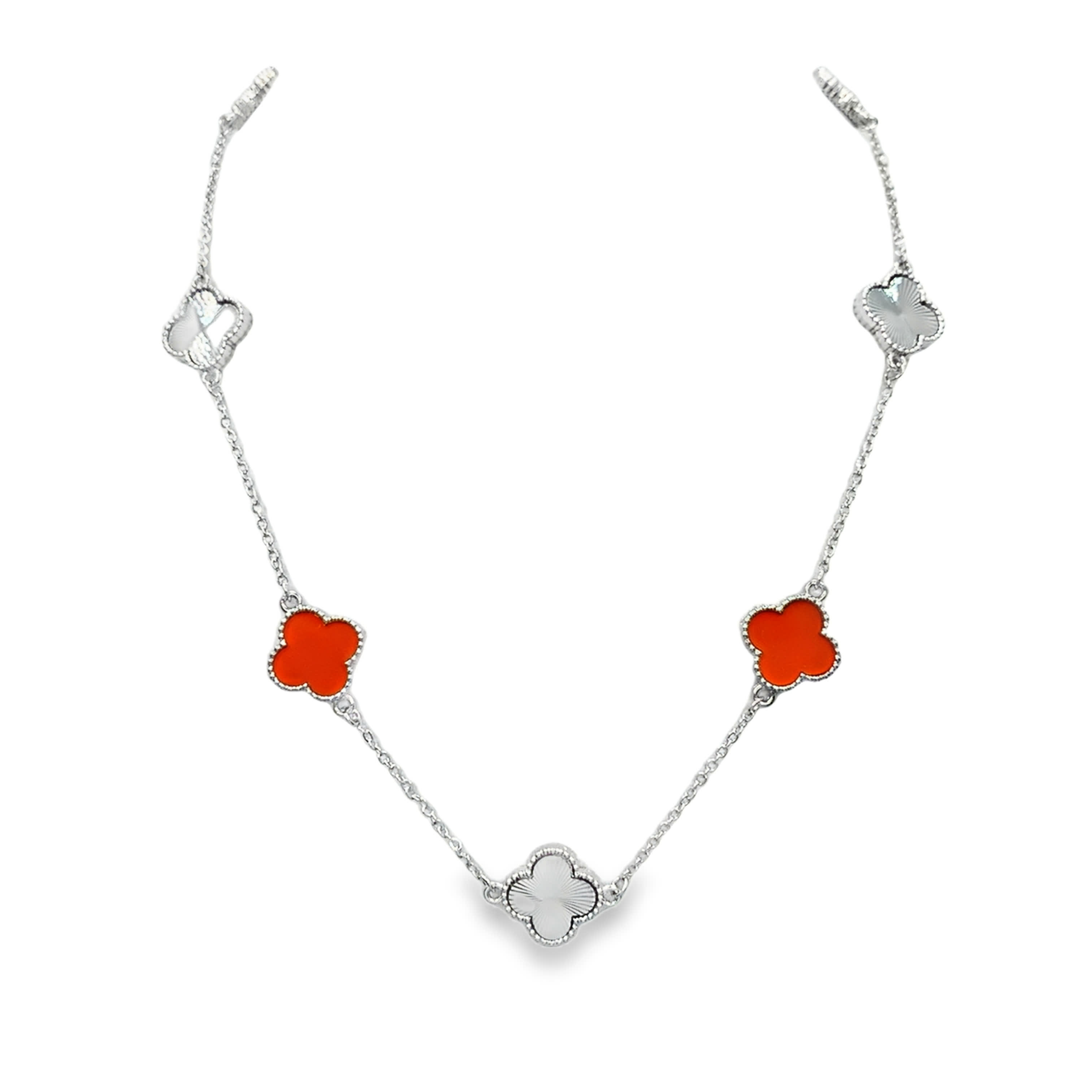 Posrebrzany naszyjnik dwuwarstwowy z rzeźbioną zawieszką ryba z kamienia czerwonopomarańczowego agatu