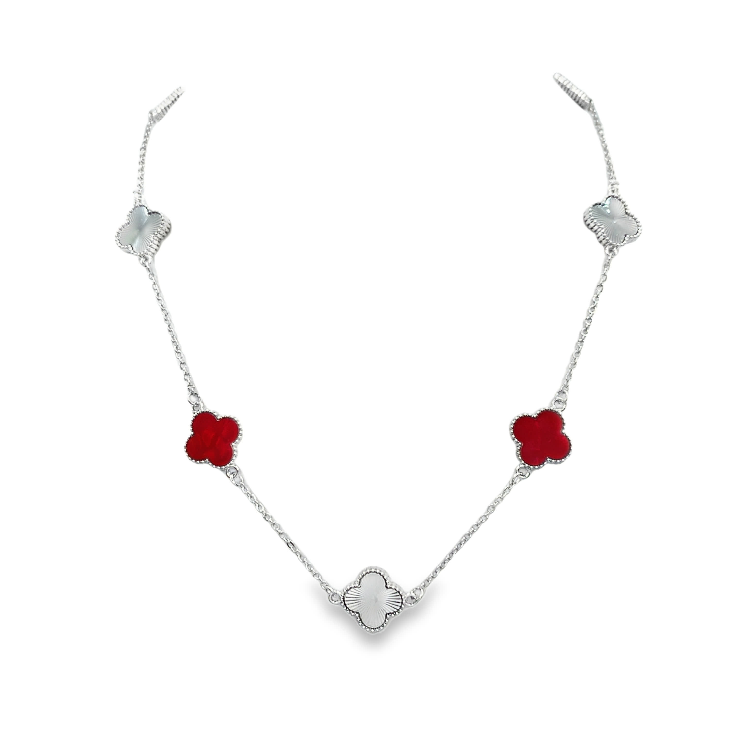 Ręcznie rzeźbiony posrebrzany naszyjnik charms serce z kamieniem czerwonego agatu w polerowanym wykończeniu