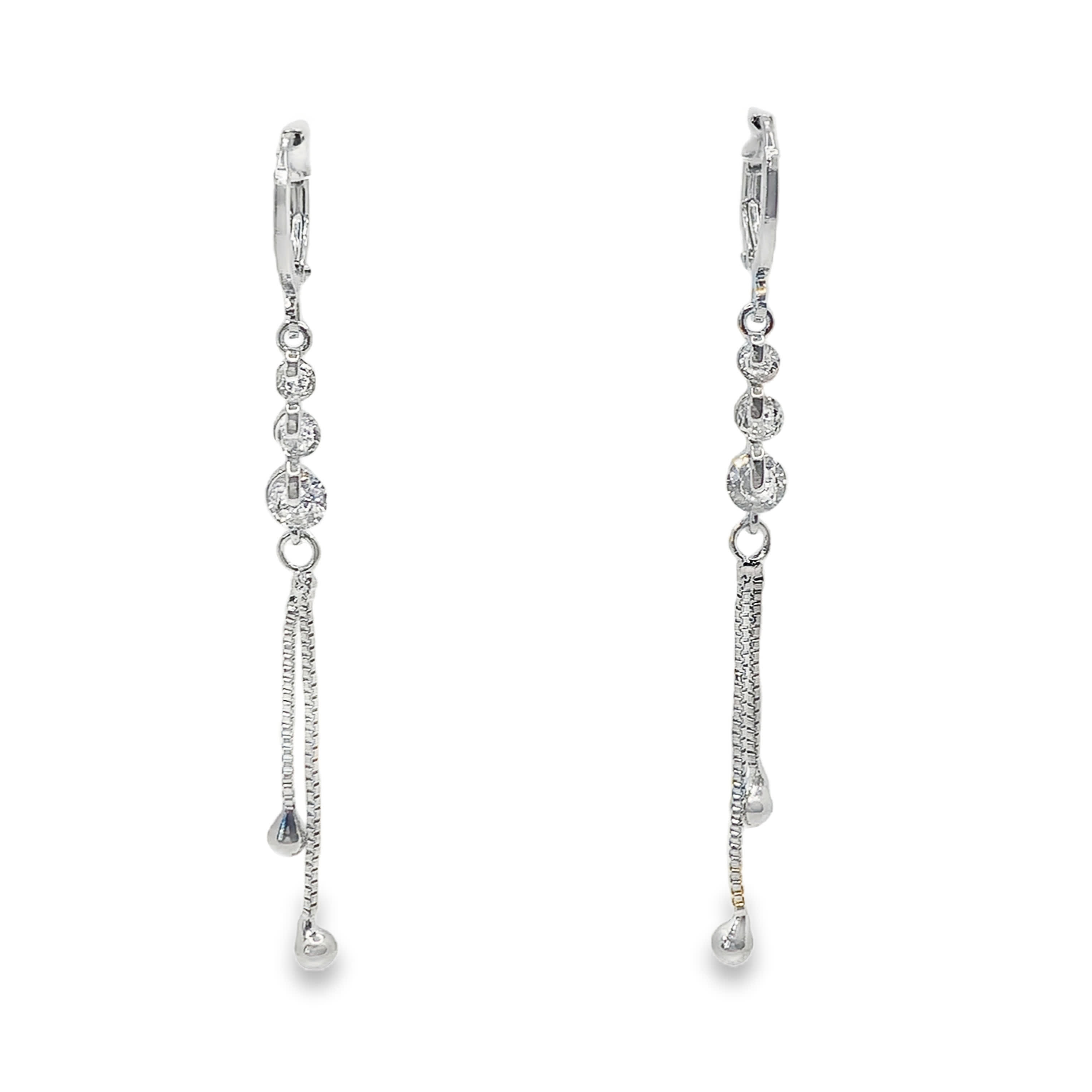 Kolczyki wiszące z białej stali z okrągłymi kamieniami