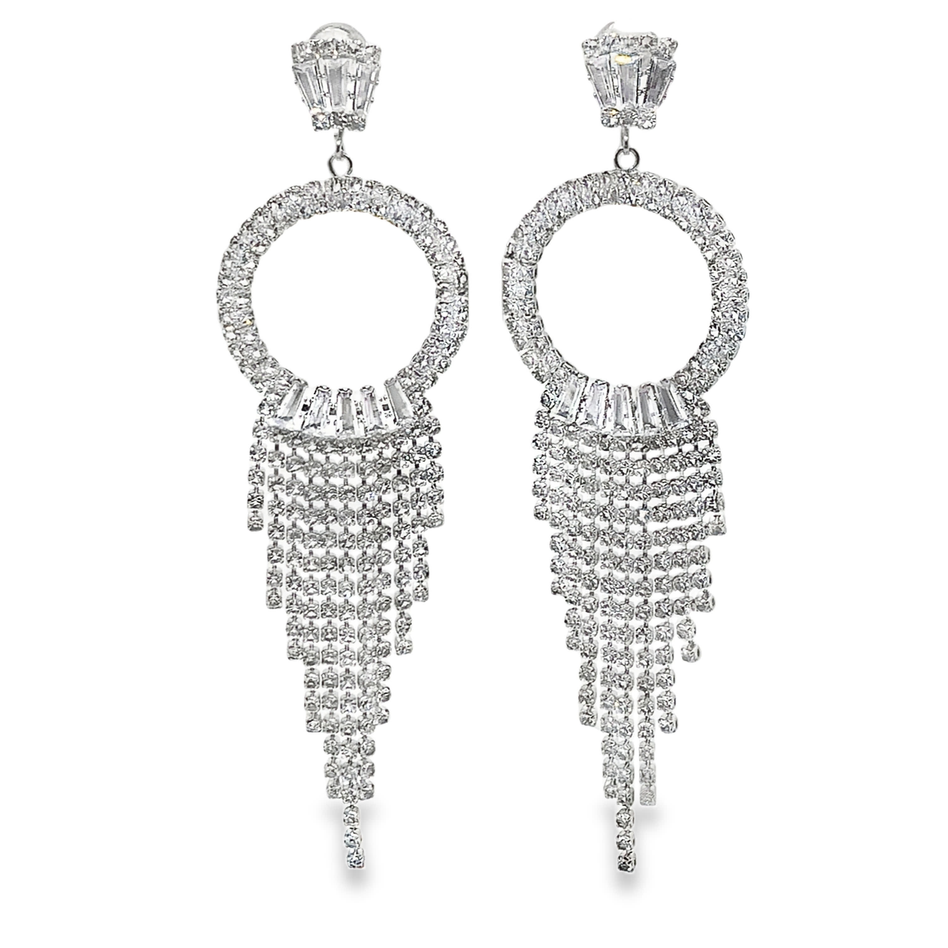 Posrebrzane wiszące kolczyki z kryształkami Cascade