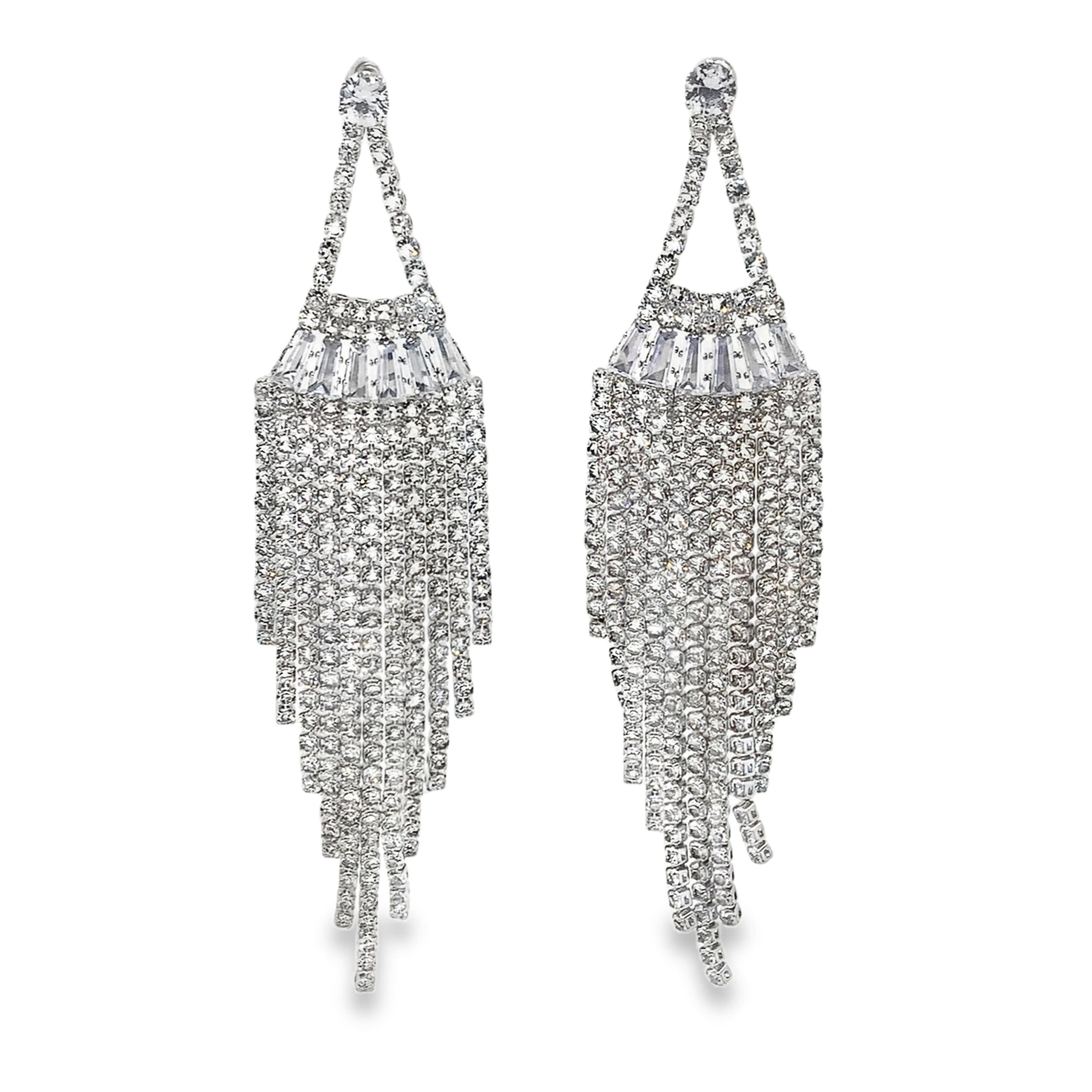 Posrebrzane wiszące kolczyki z kaskadowymi kryształowymi akcentami
