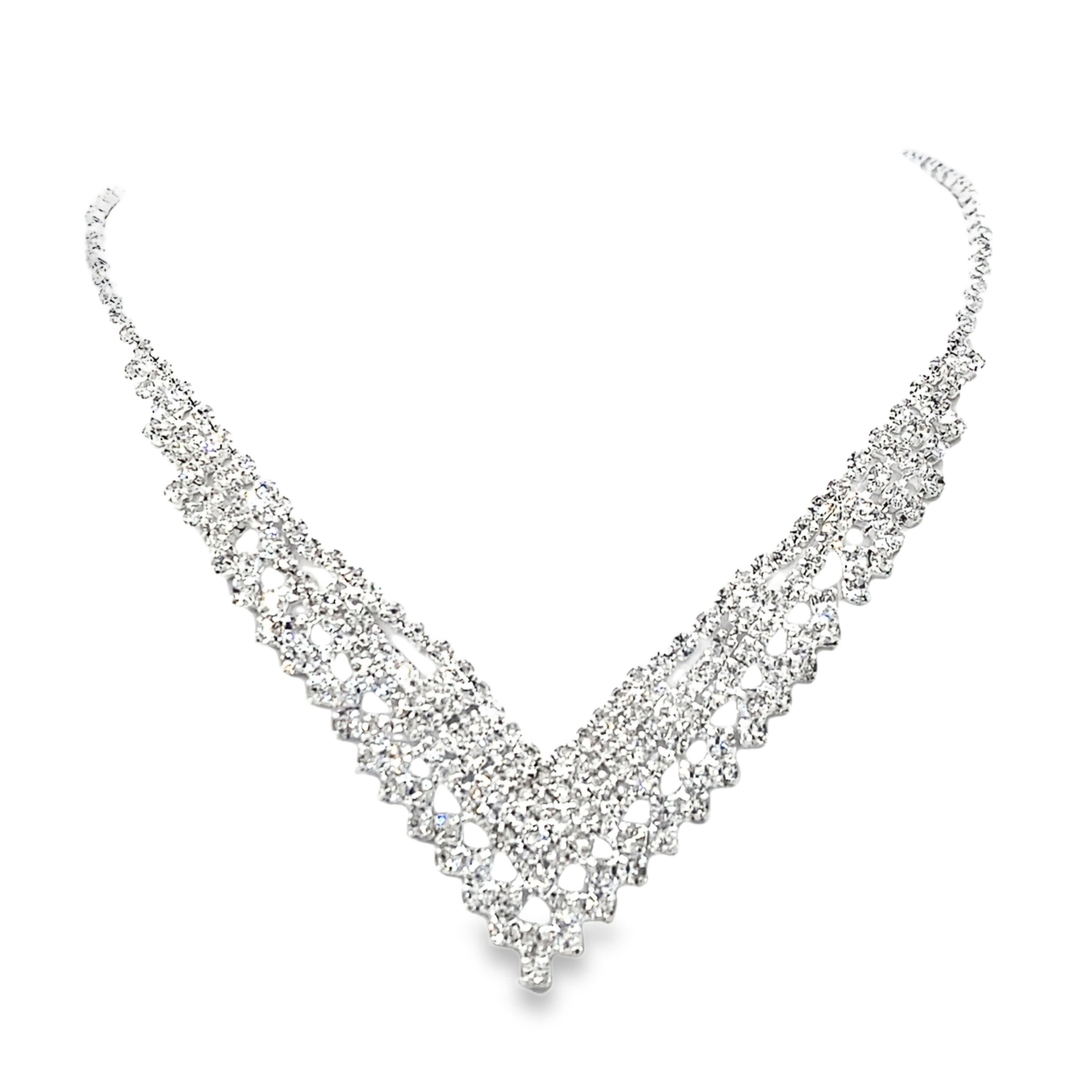 Naszyjnik z kamieniami o szlifie okrągłym i kryształem
