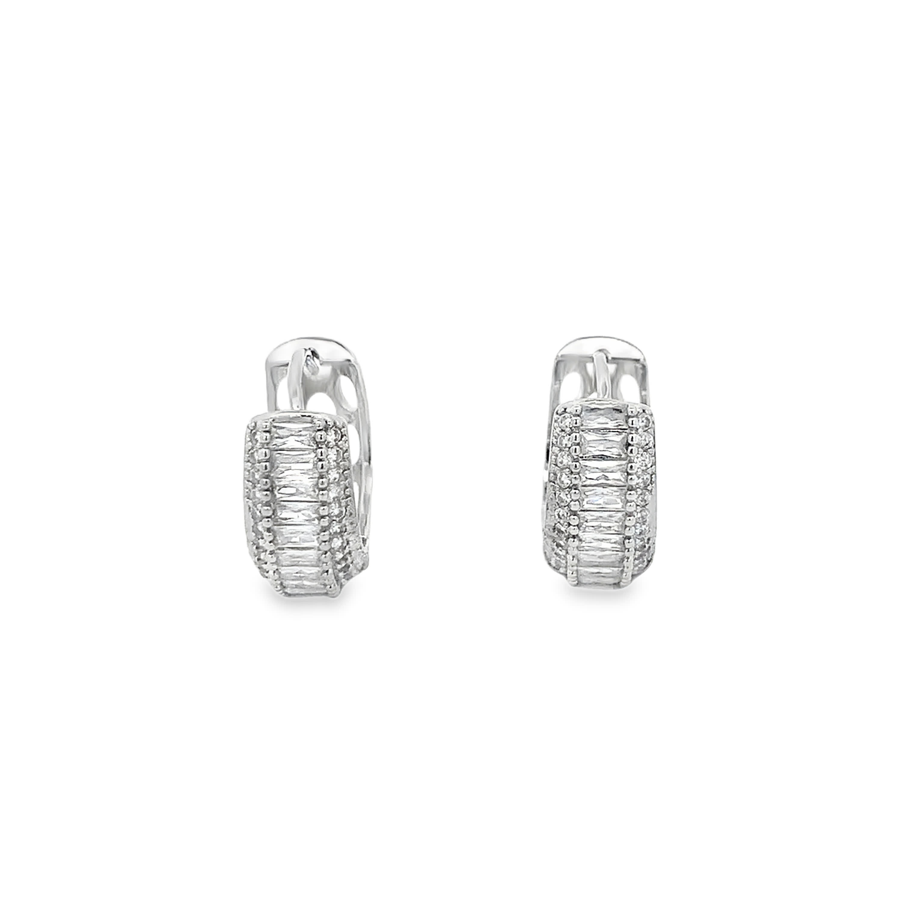 Kolczyki koła ze srebra platerowanego białym złotem z diamentami o szlifie księżniczki