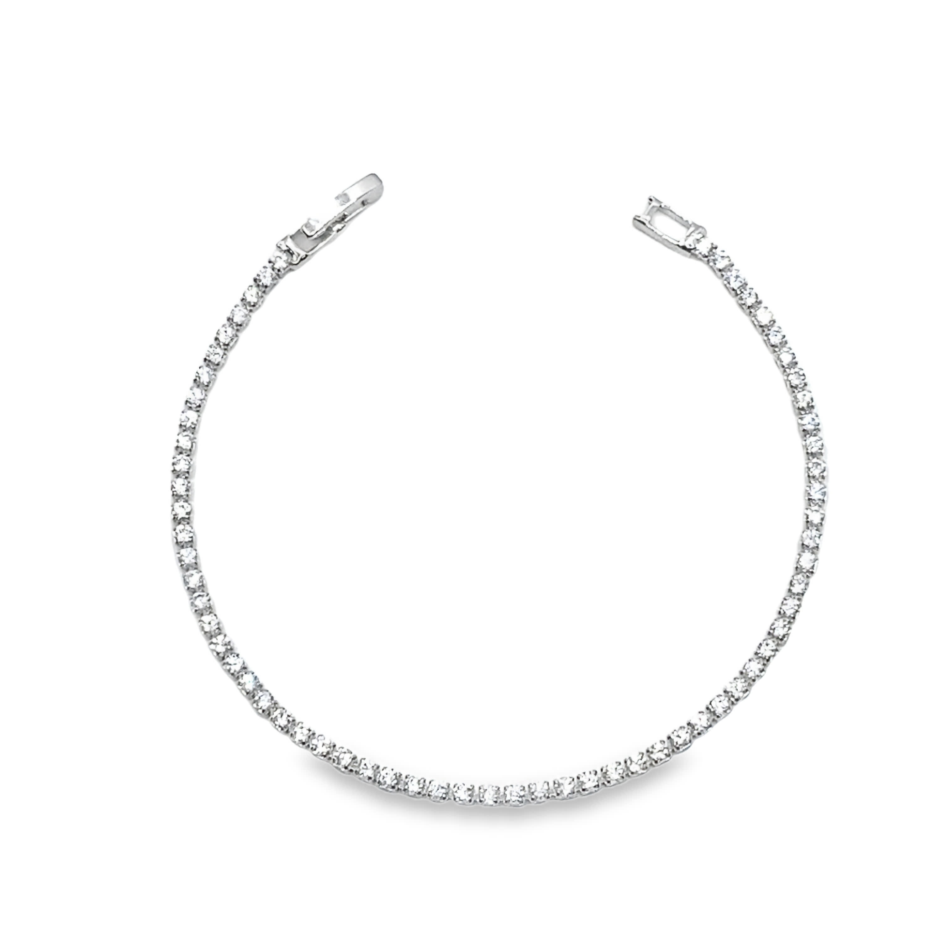 Elegancka srebrna bransoletka tenisowa z okrągłymi diamentami