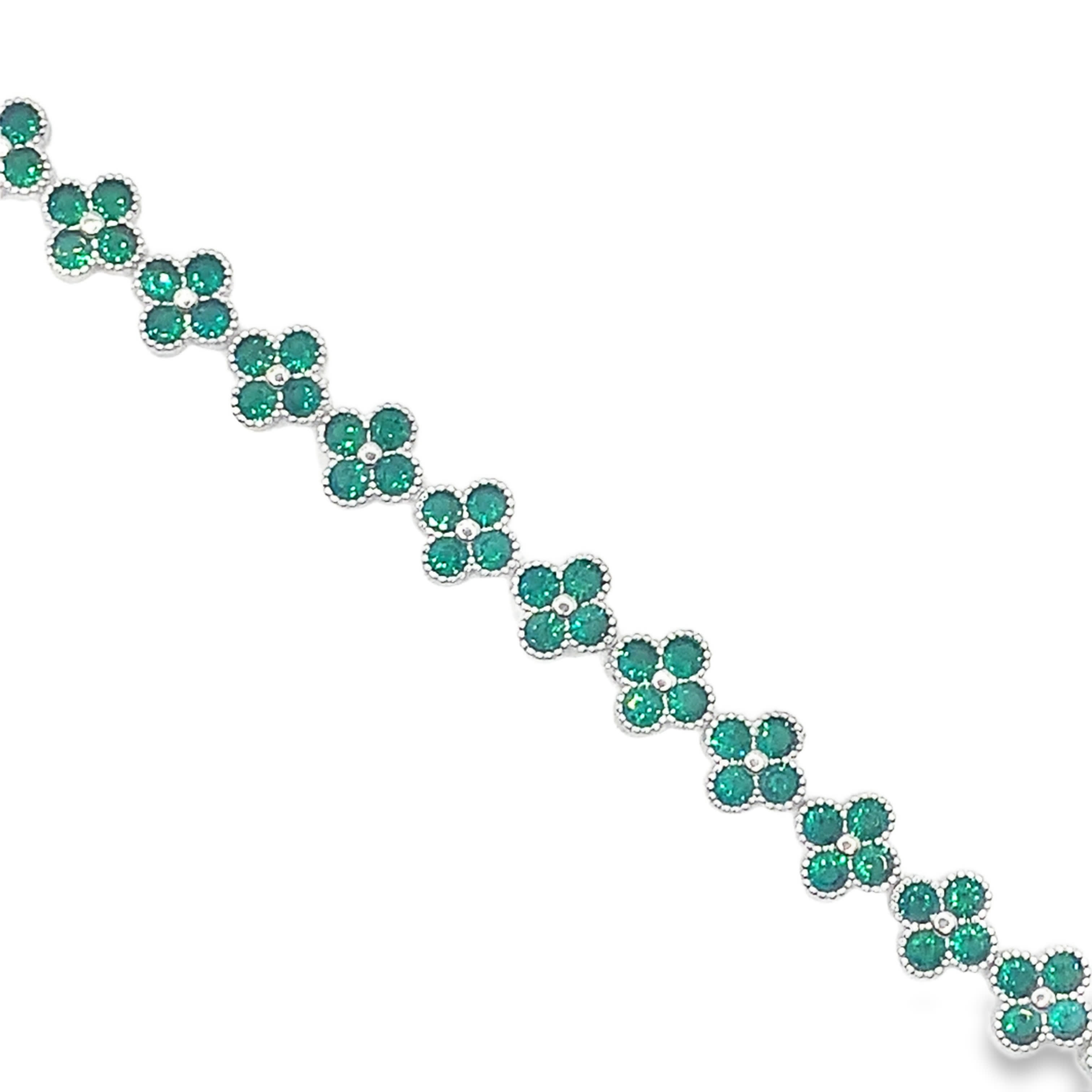 Bransoletka z łańcuszkiem ze srebra próby 925 i szmaragdowej koniczyny