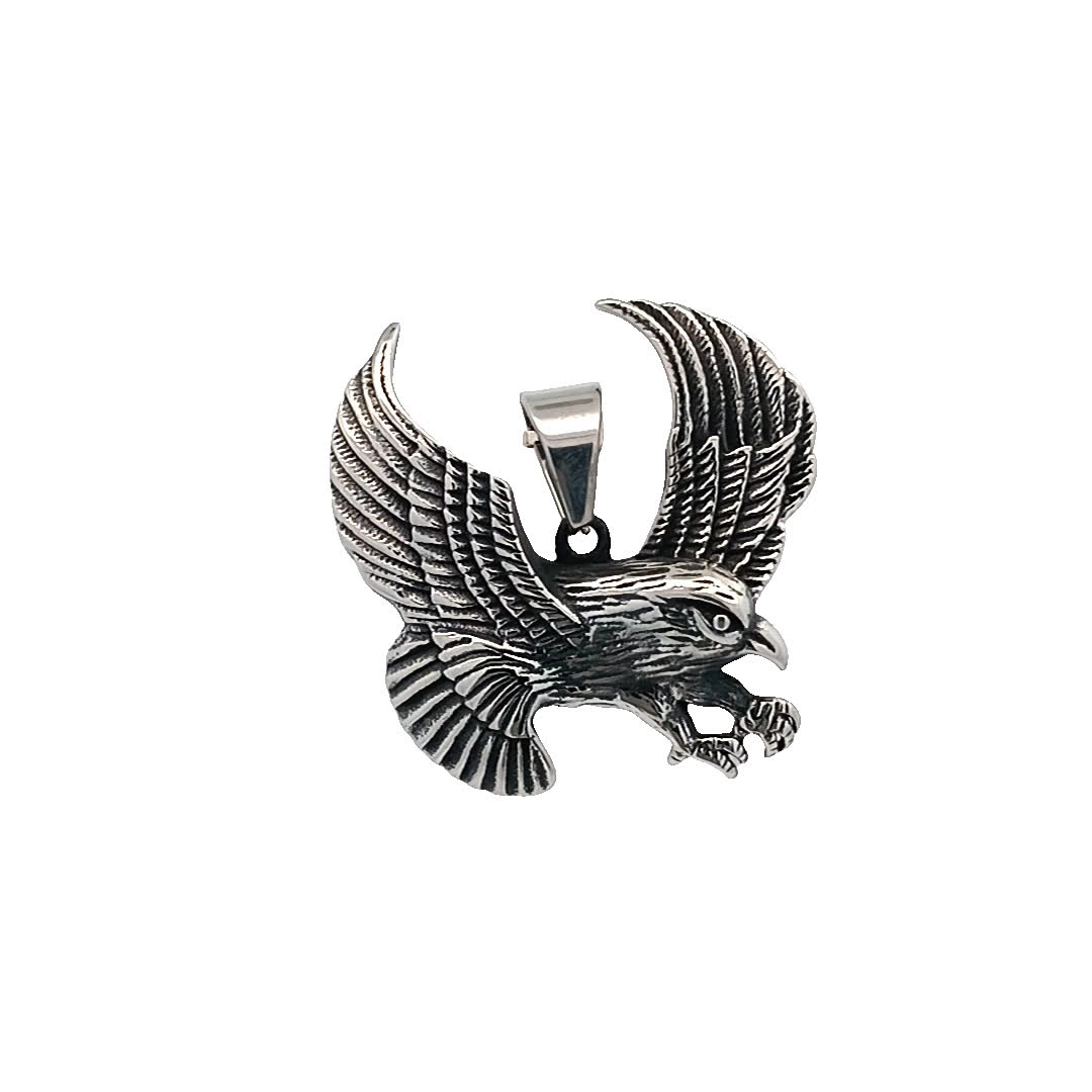Elegancki posrebrzany wisiorek orzeł