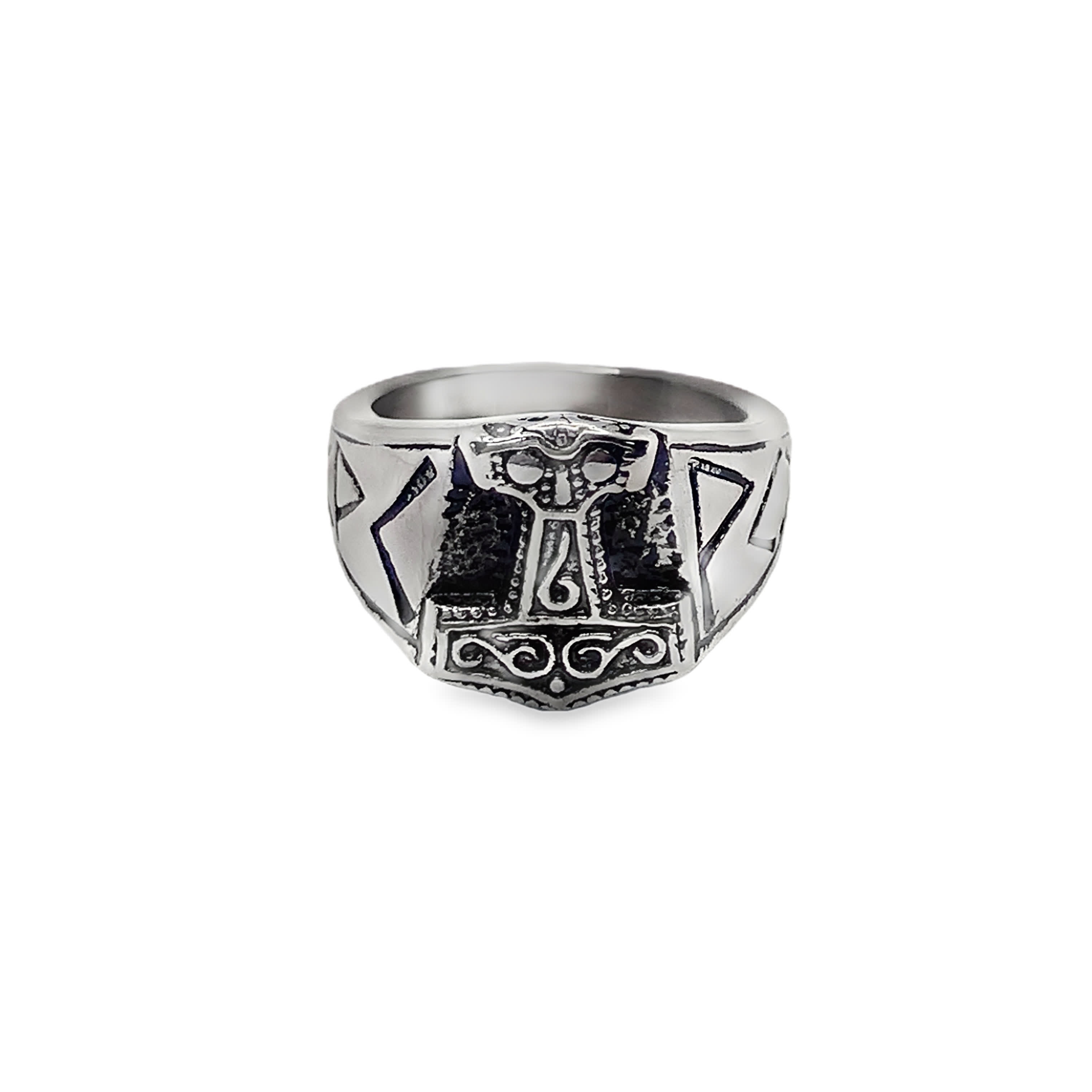 Pierścień z misternym sygnet em ze posrebrzanej stali wysokiej próby
