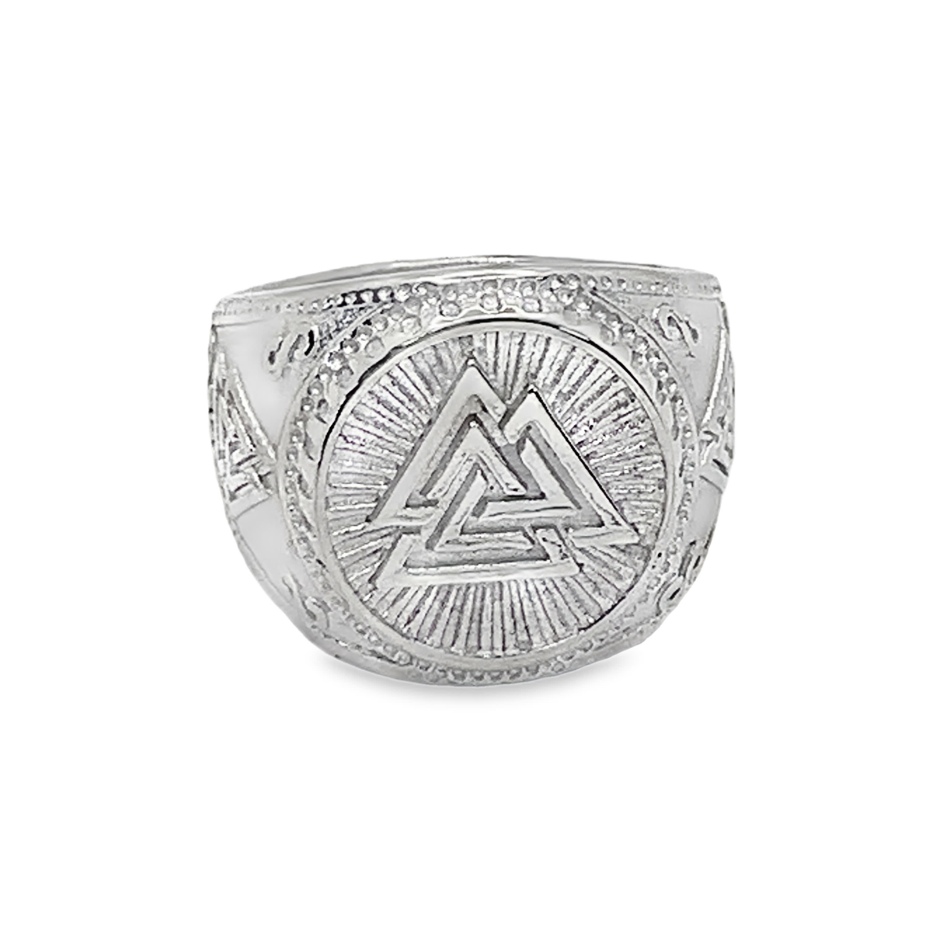 Sygnet ze posrebrzanej stali z orzechem Valknut