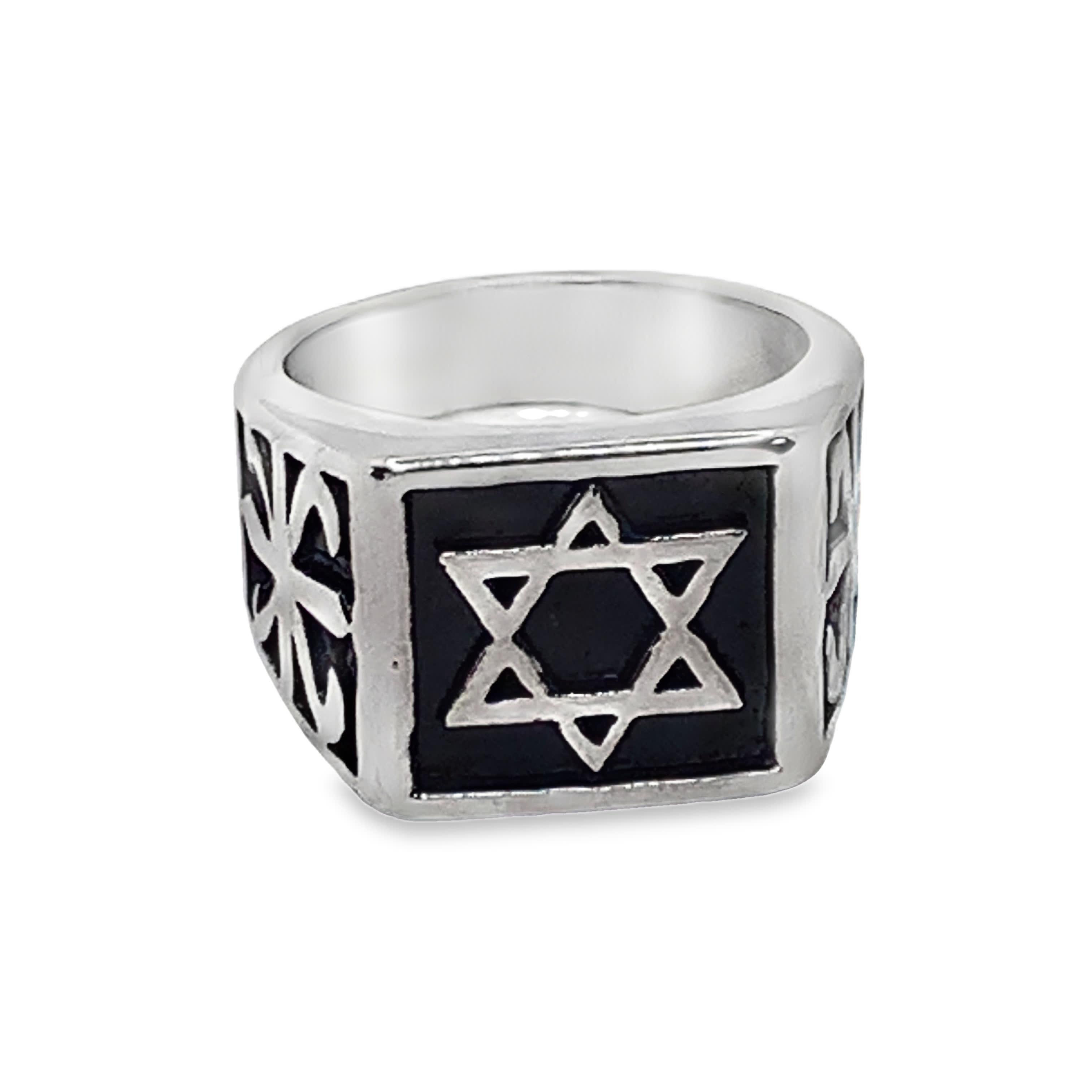 Posrebrzany sygnet z symbolicznym wzorem