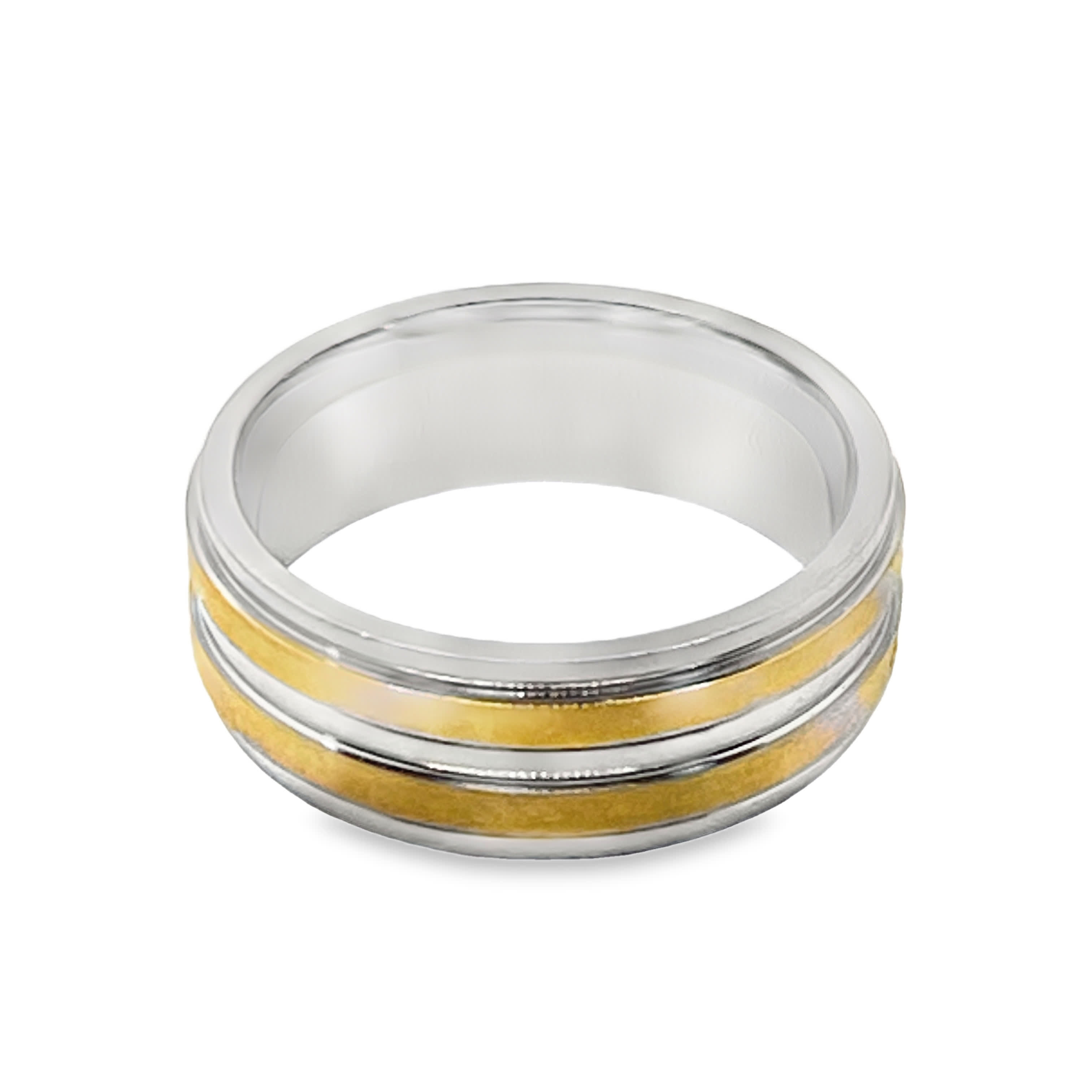 Elegancki posrebrzany pierścionek: minimalistyczny styl