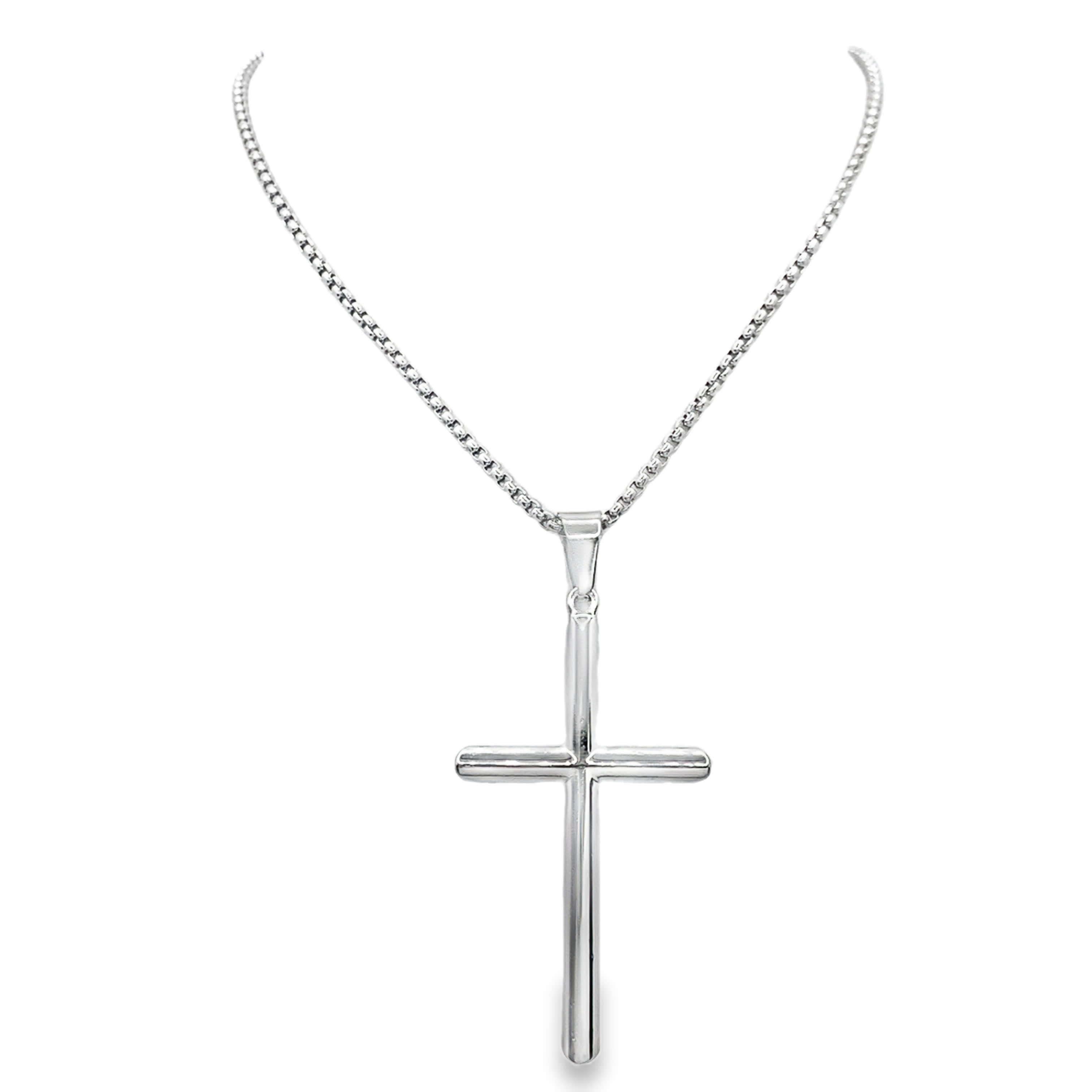 Klasyczny naszyjnik z zawieszką w kształcie srebrnego krzyża