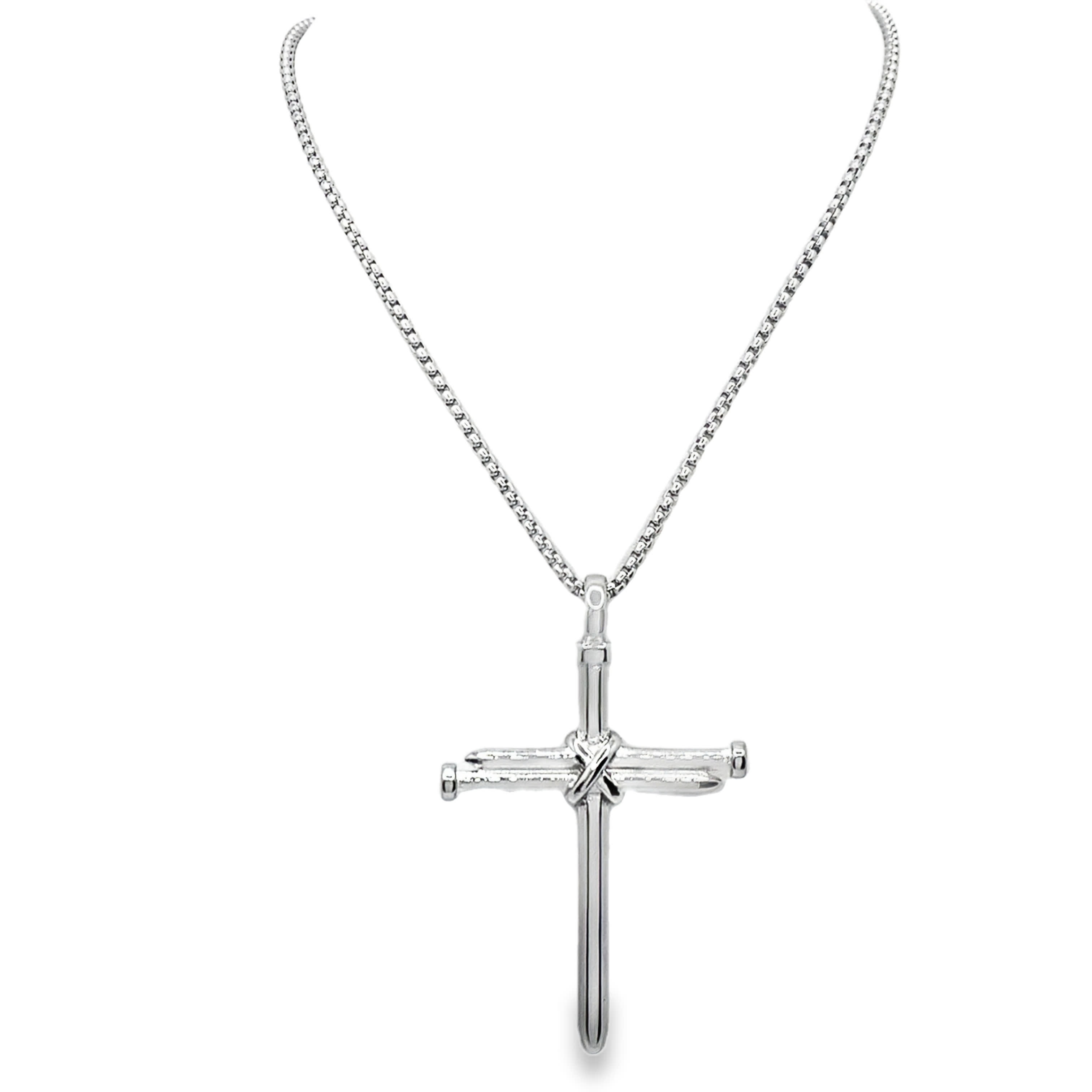 Naszyjnik z łańcuszkiem z wisiorkiem w kształcie srebrnej kuli