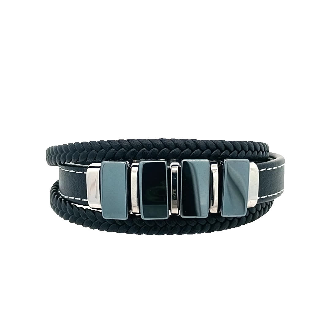 Stylowa czarna skórzana bransoletka