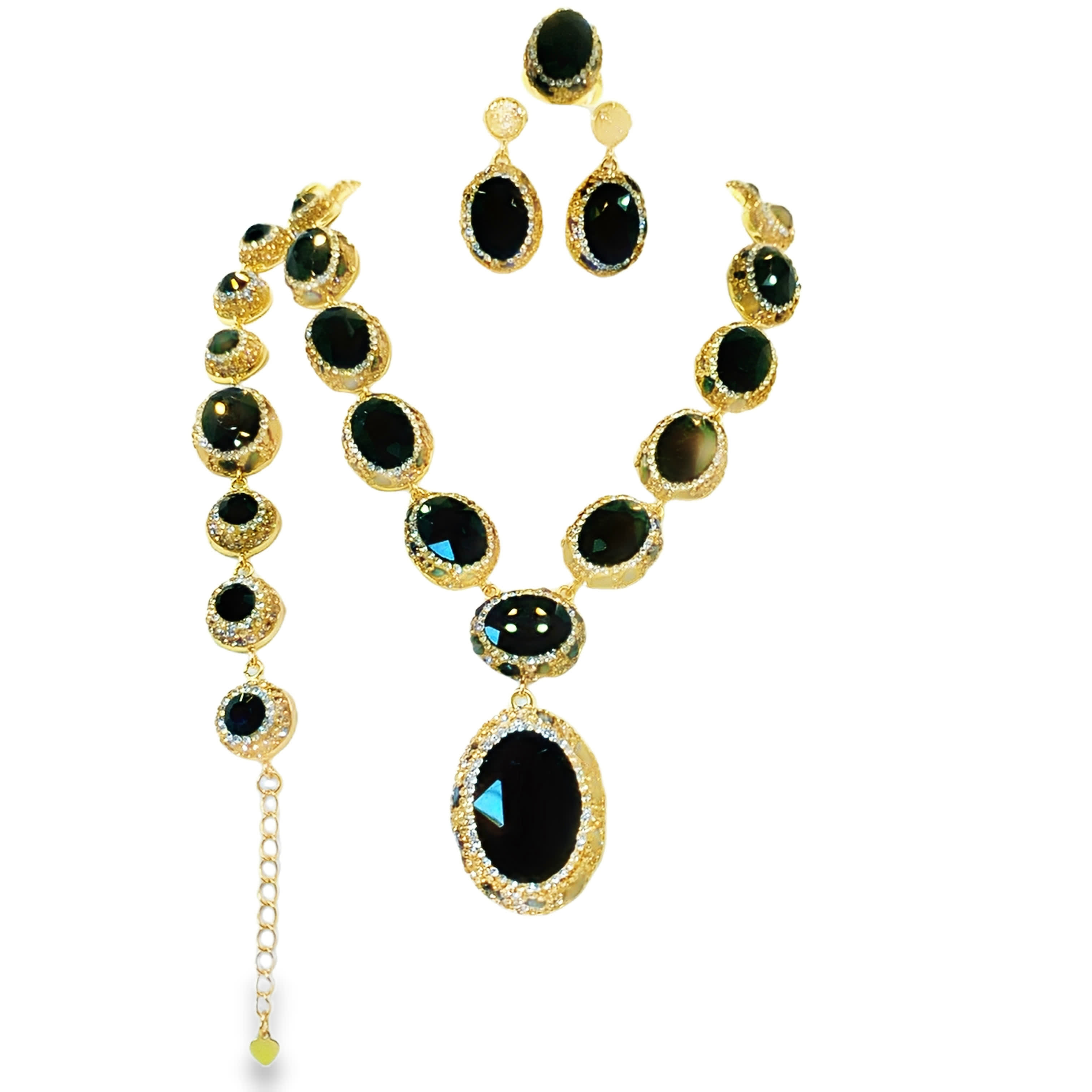 Polished Oval Onyx Cabochon Beaded Necklace in Yellow Gold