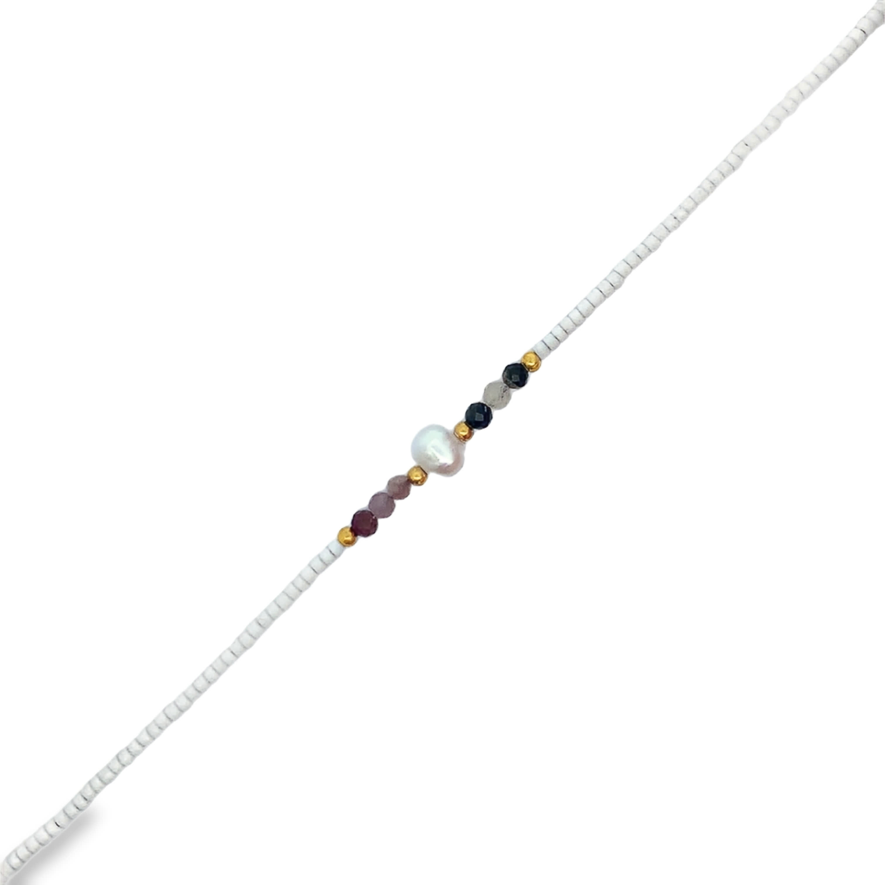 Beaded Pearl Bracelet with Multi-Tone Faceted Accents