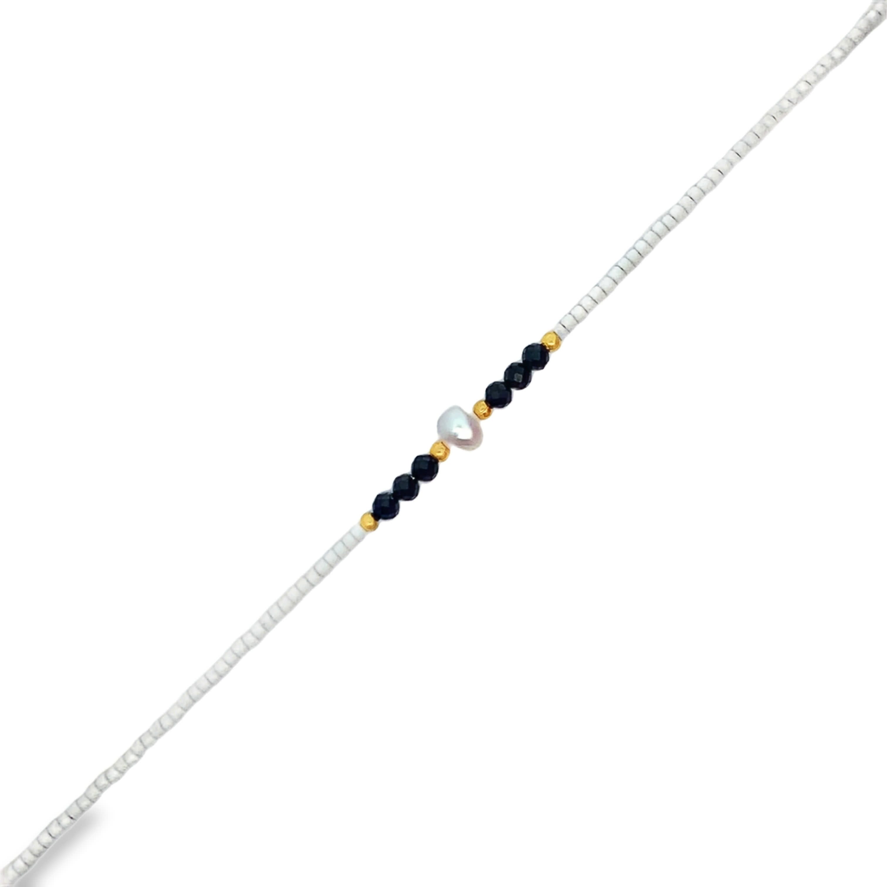 Beaded Necklace with Central Pearl and Yellow Gold Accents