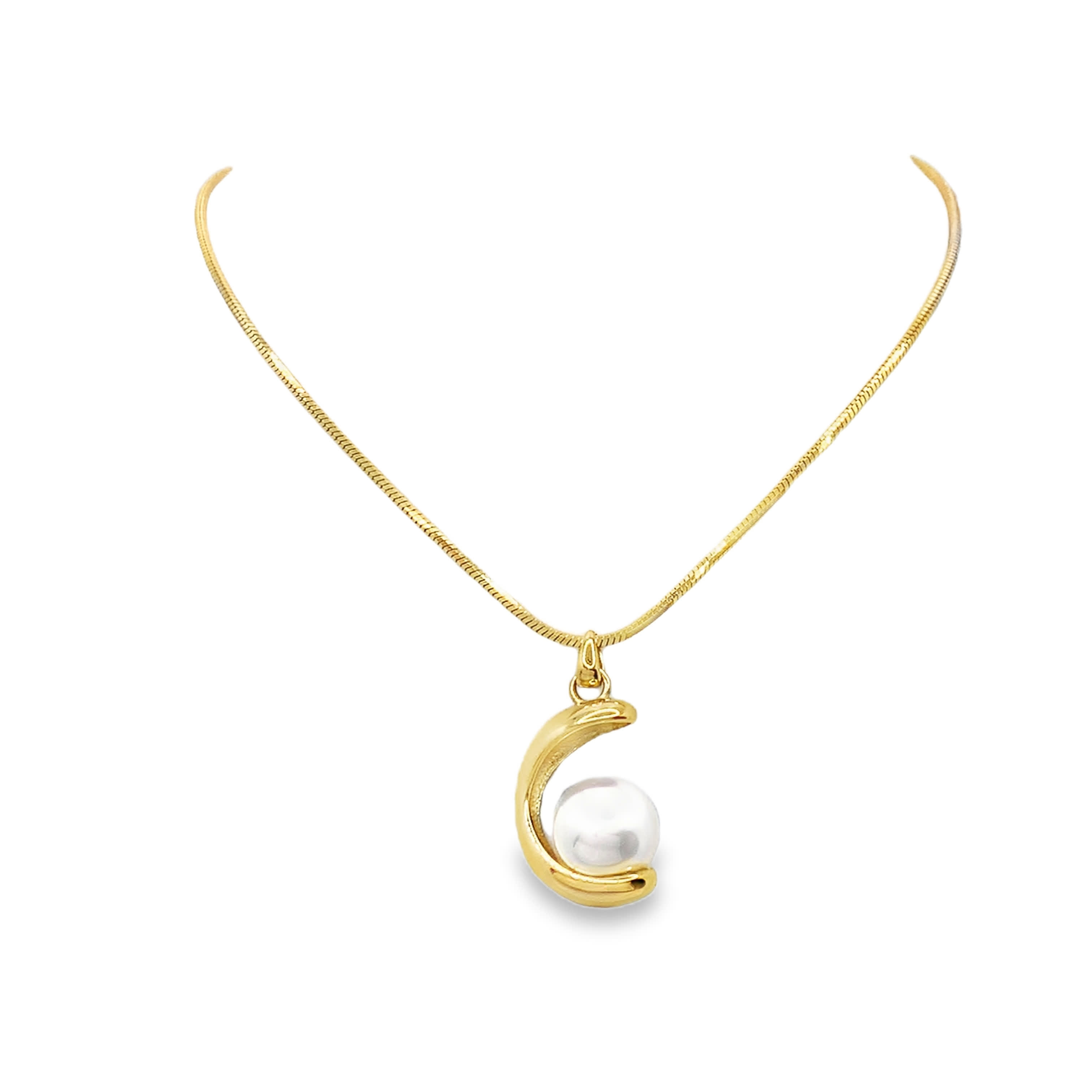 Naszyjnik z metalu z okrągłą perłą kaboszonową