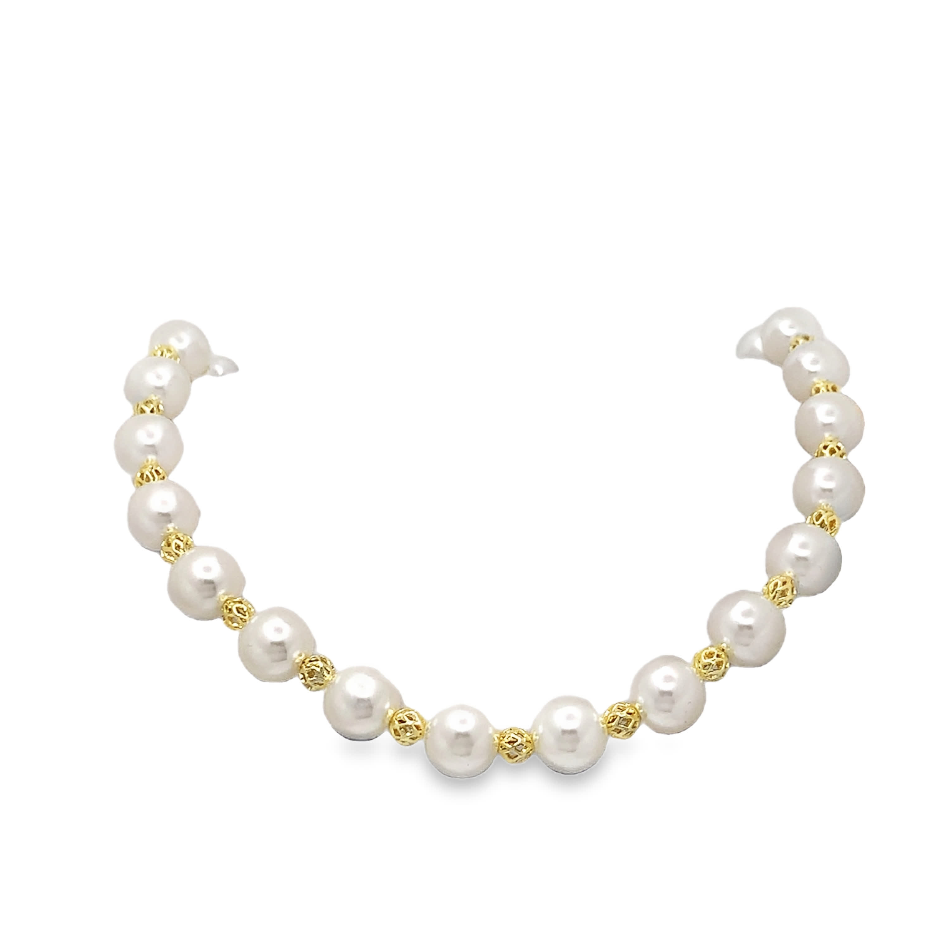 Klasyczny perłowy naszyjnik z metalu