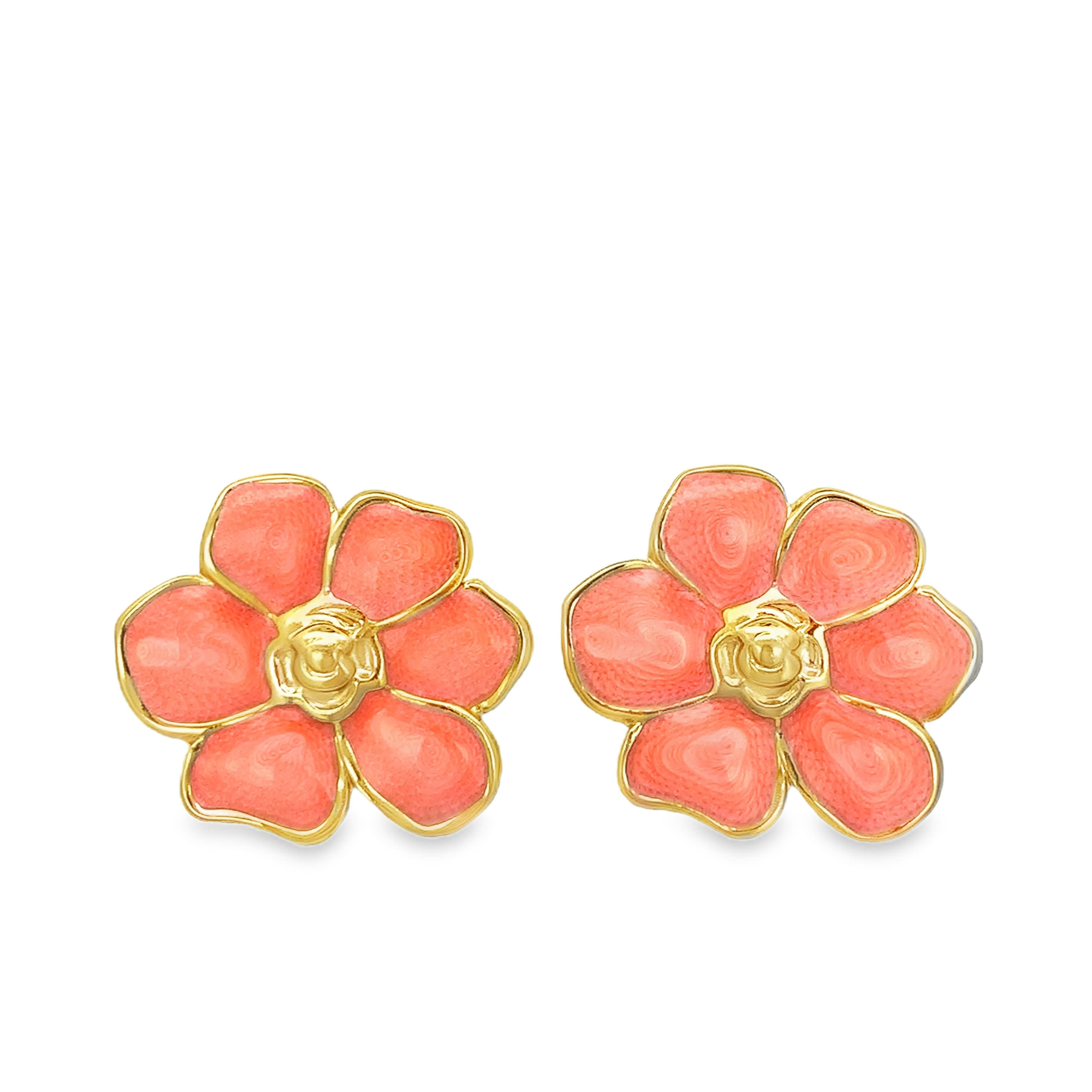 Textured Ribbed Button Stud Earrings in Polished Yellow Gold