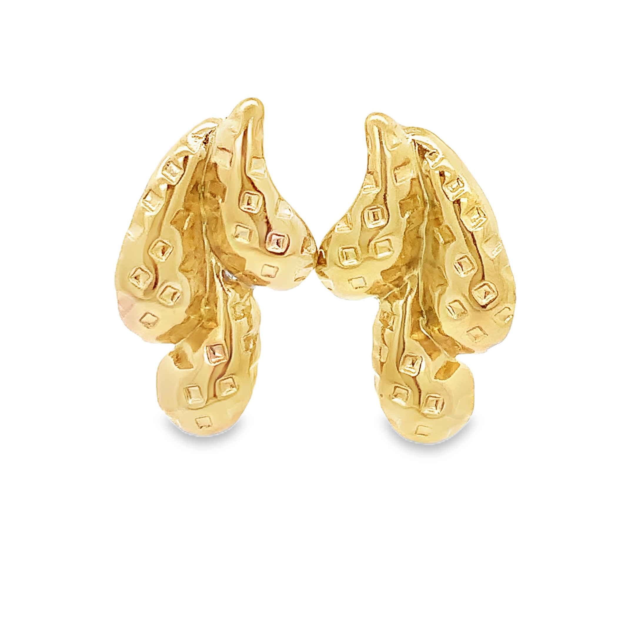 Eleganckie złocone kolczyki o wyjątkowym wzornictwie