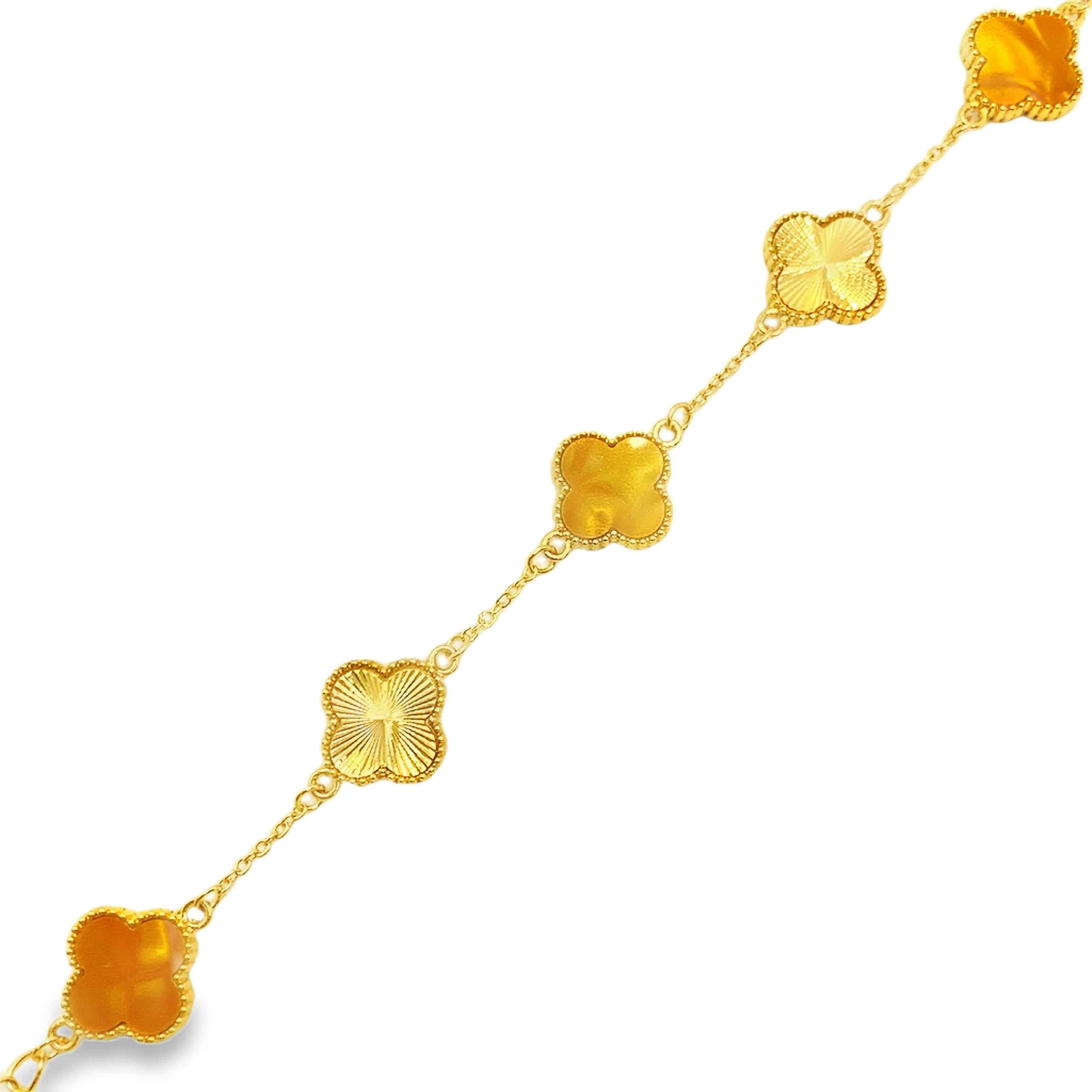 Celestial Carved Agate Star Motif Chain Bracelet in Yellow Gold