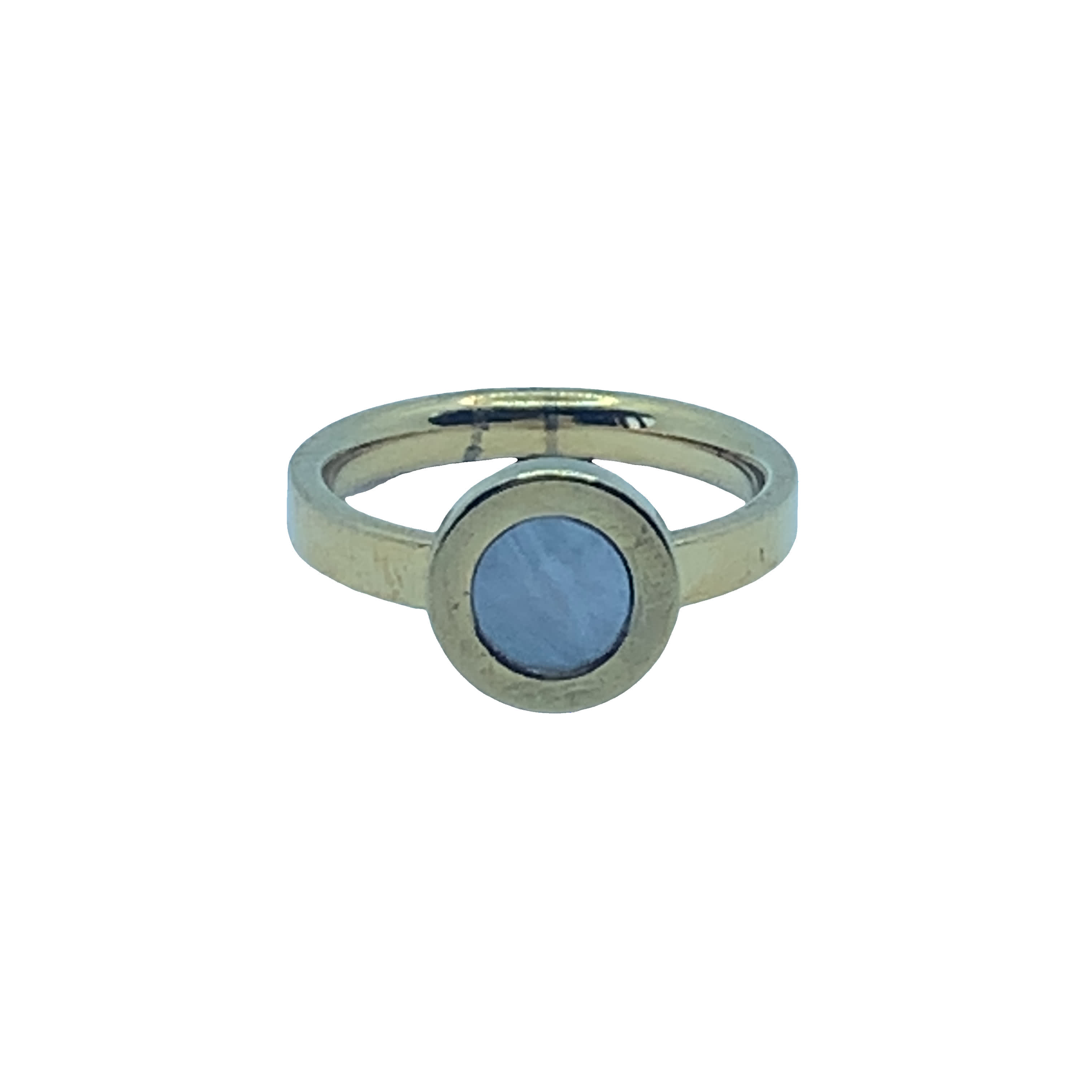 Złocony pierścionek typu solitaire z okrągłym kaboszonem księżycowym