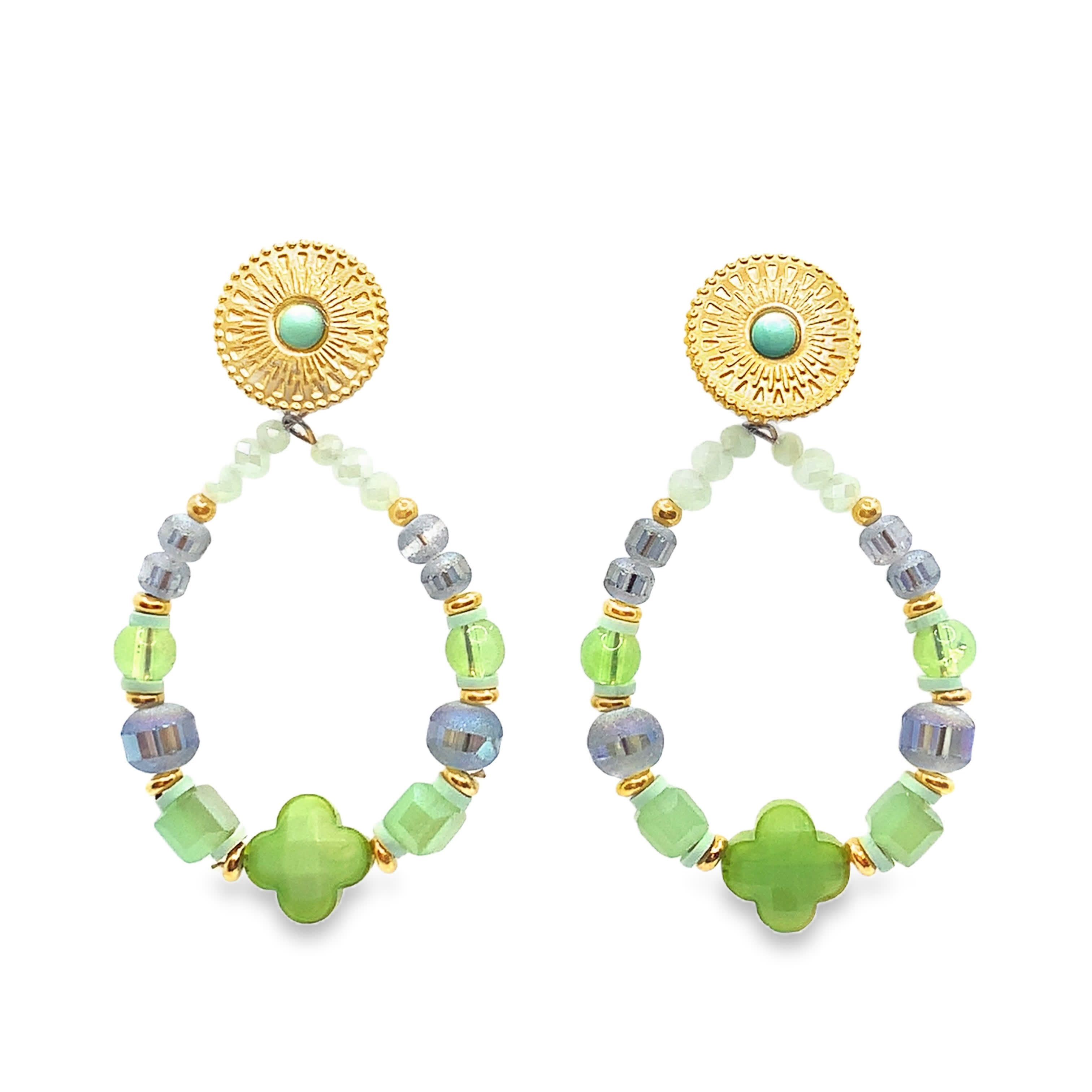 Złocone wiszące kolczyki z okrągłymi kaboszonami z jadeitu