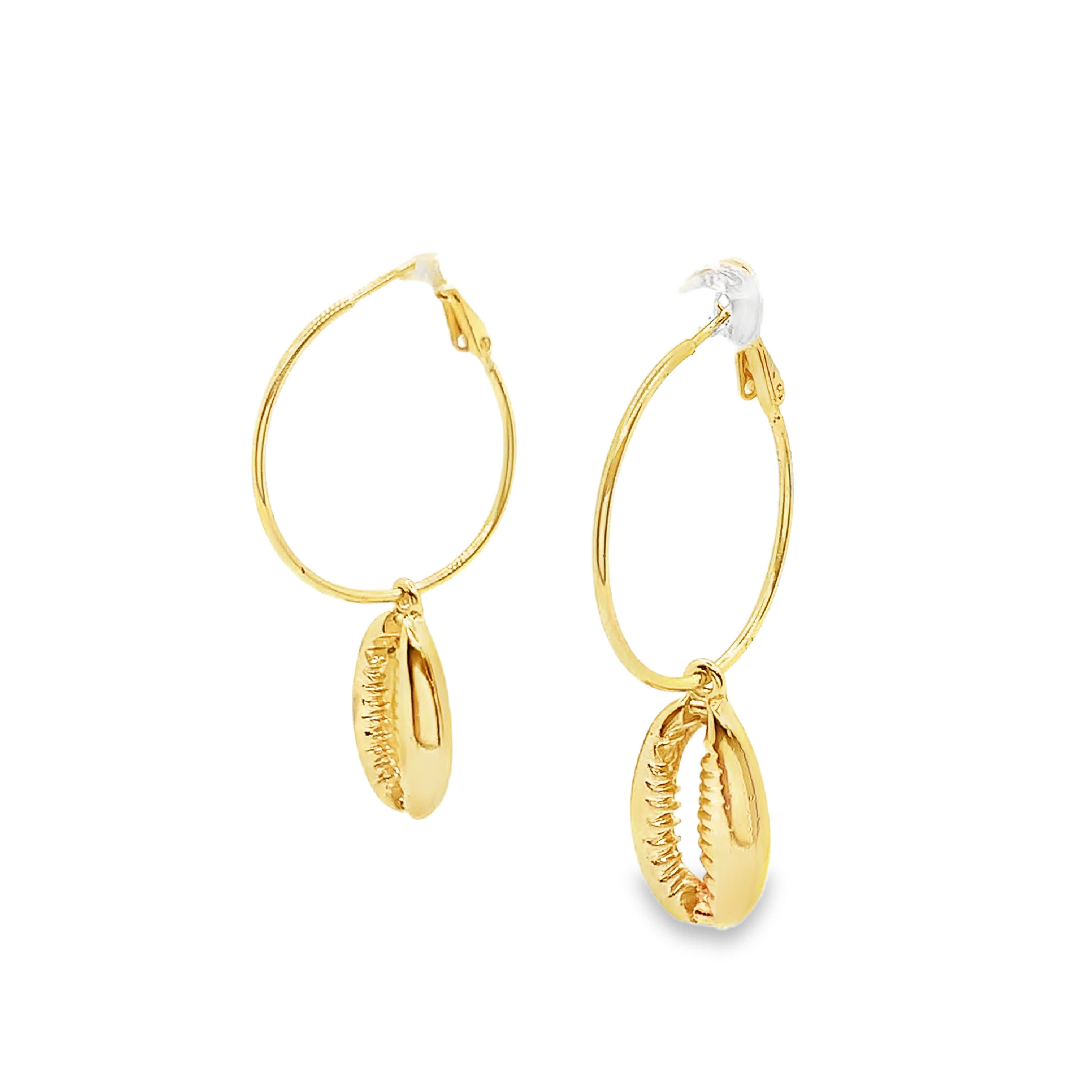 Złocone kolczyki koła z zawieszkami z muszli