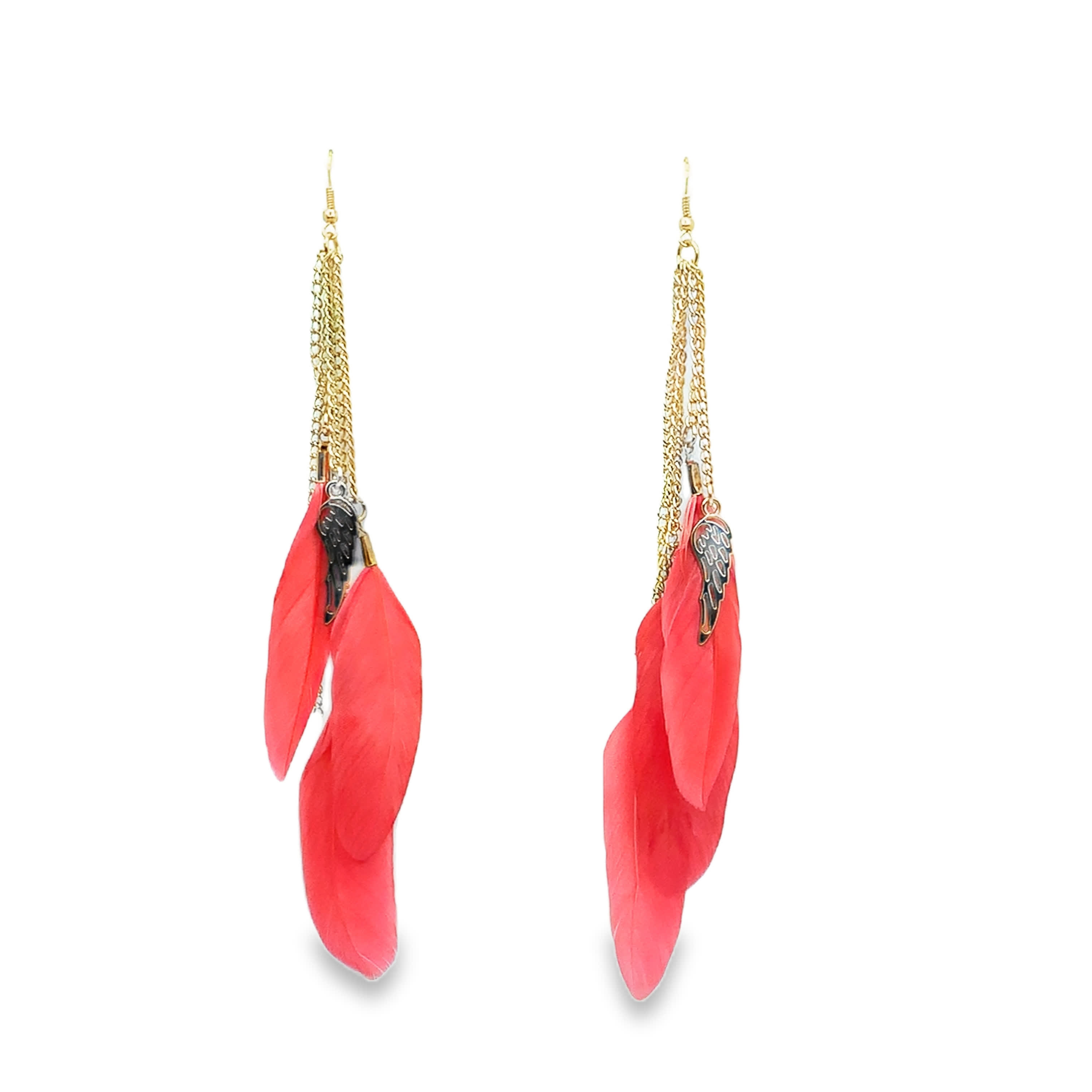 Złocone wiszące kolczyki z czerwonymi piórami