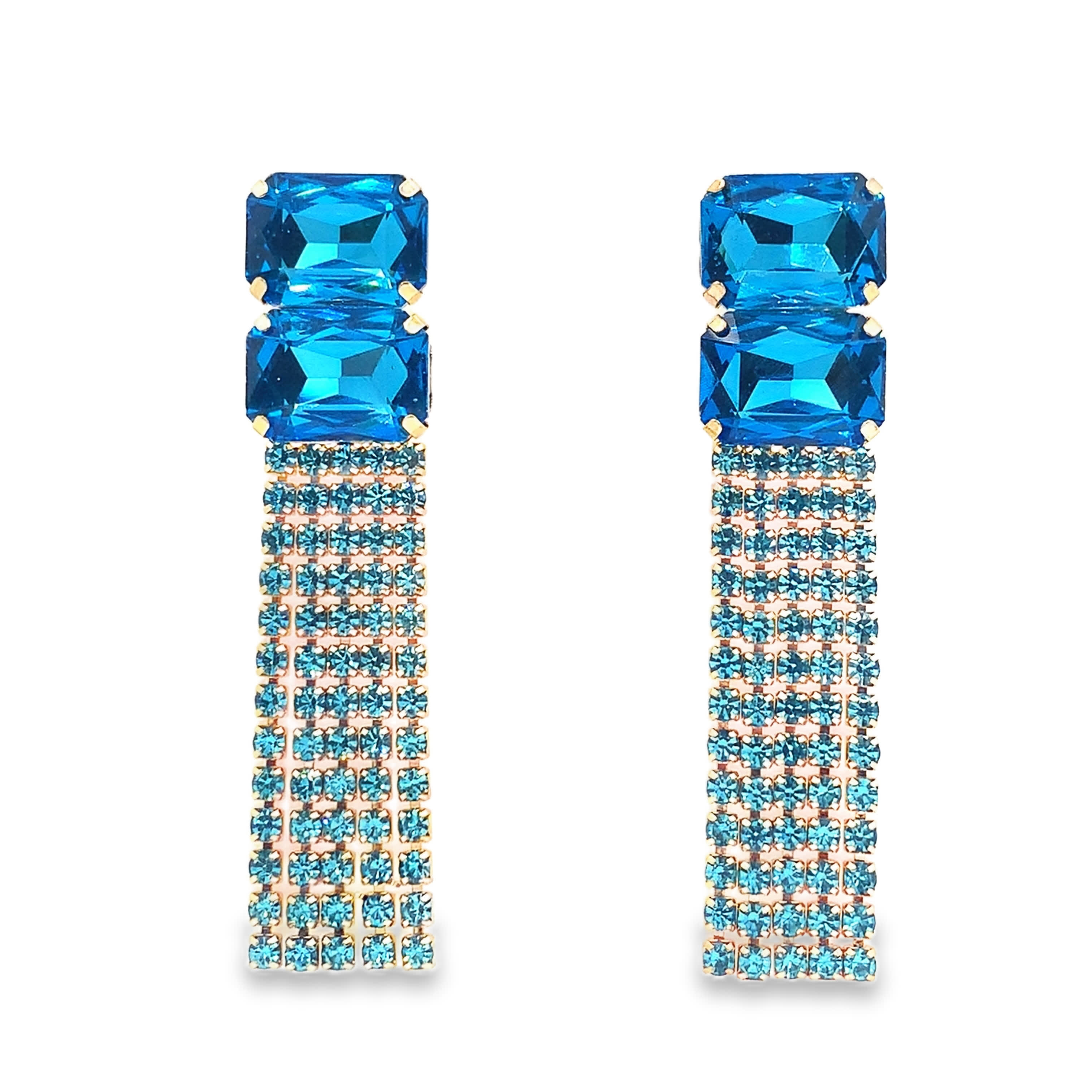 Kolczyki wiszące z niebieskim topazem i szlifem szmaragdowym