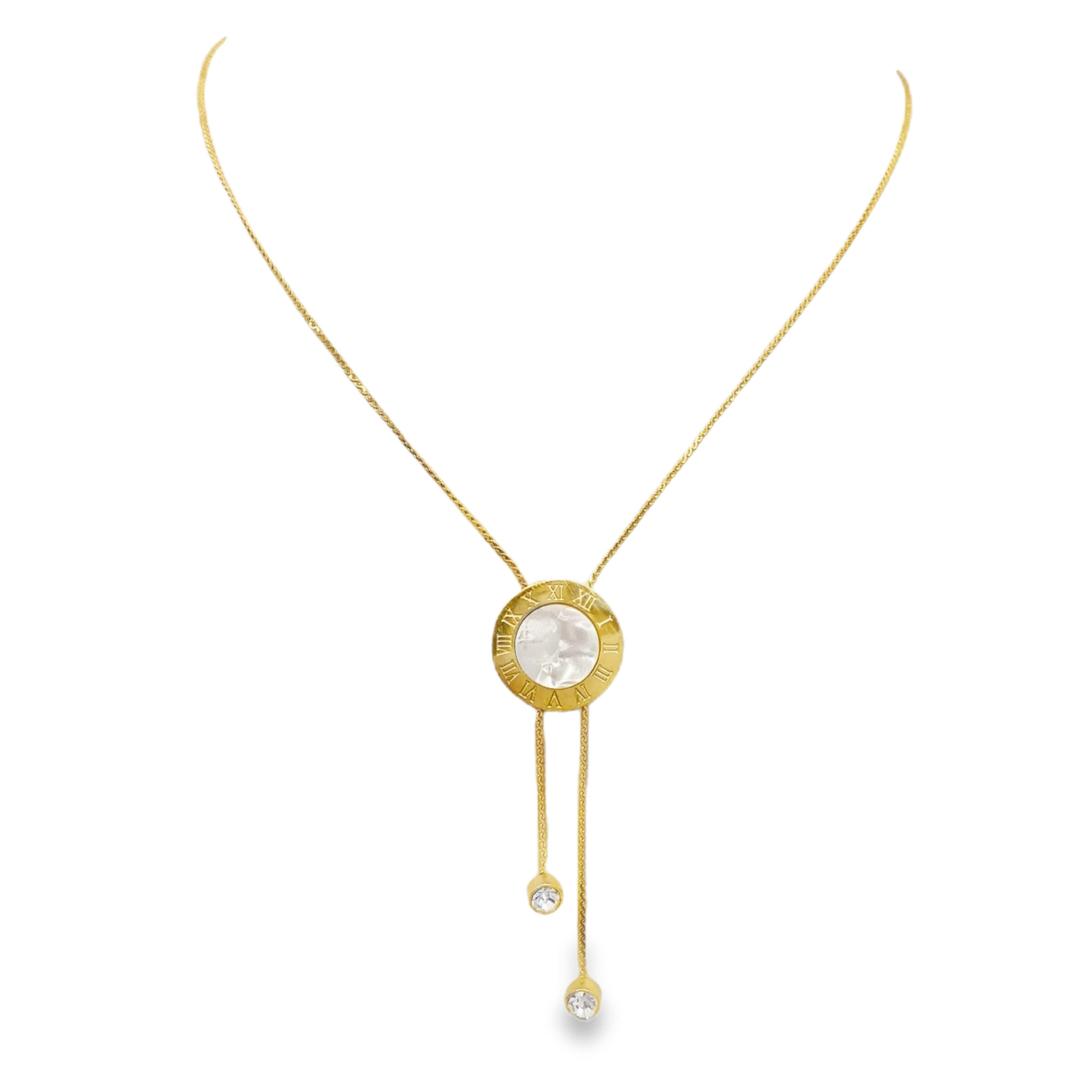 Delikatny naszyjnik z zawieszkami bez metalu