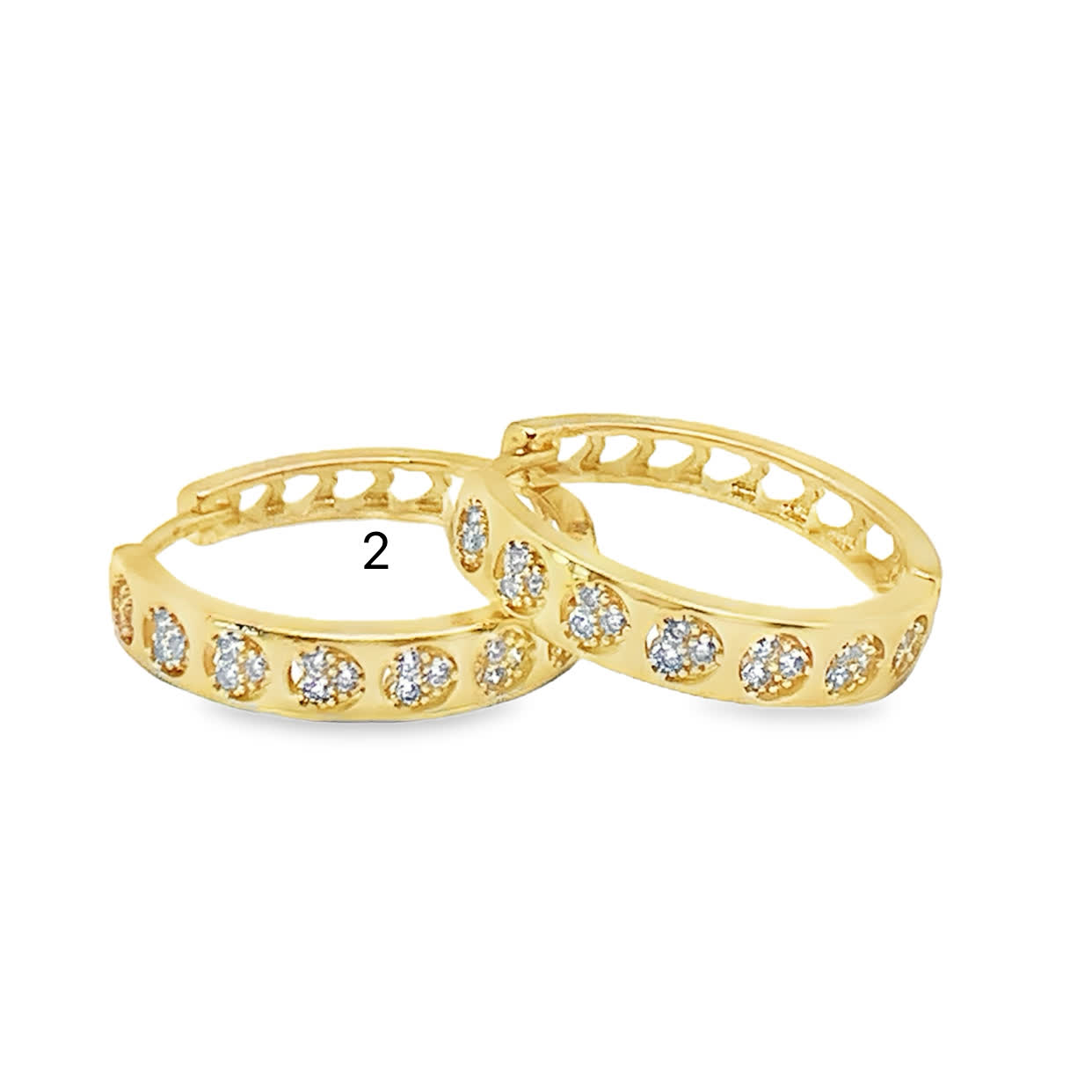 Kolczyki-koła ze złoconej stali zdobione kamieniami