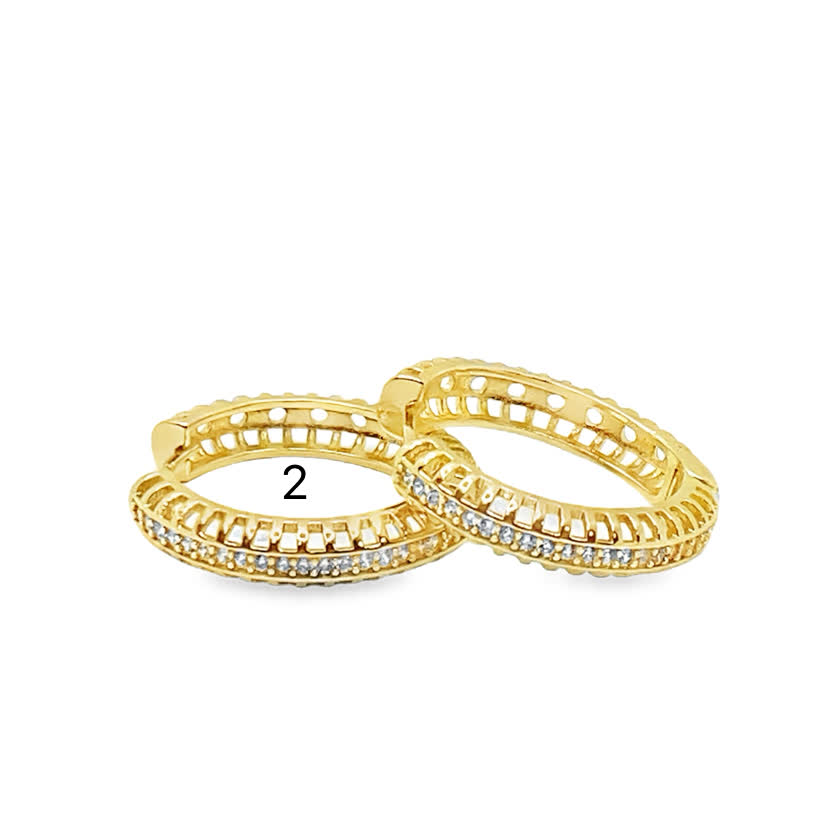 Kolczyki koła ze złoconej stali z okrągłymi kamieniami