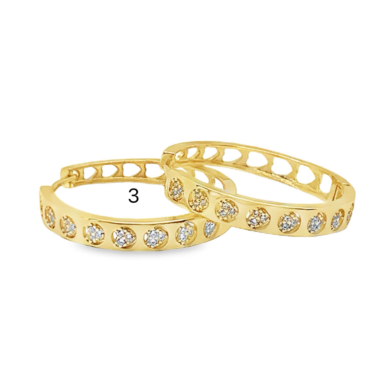 Kolczyki-koła ze złoconej stali z akcentami i