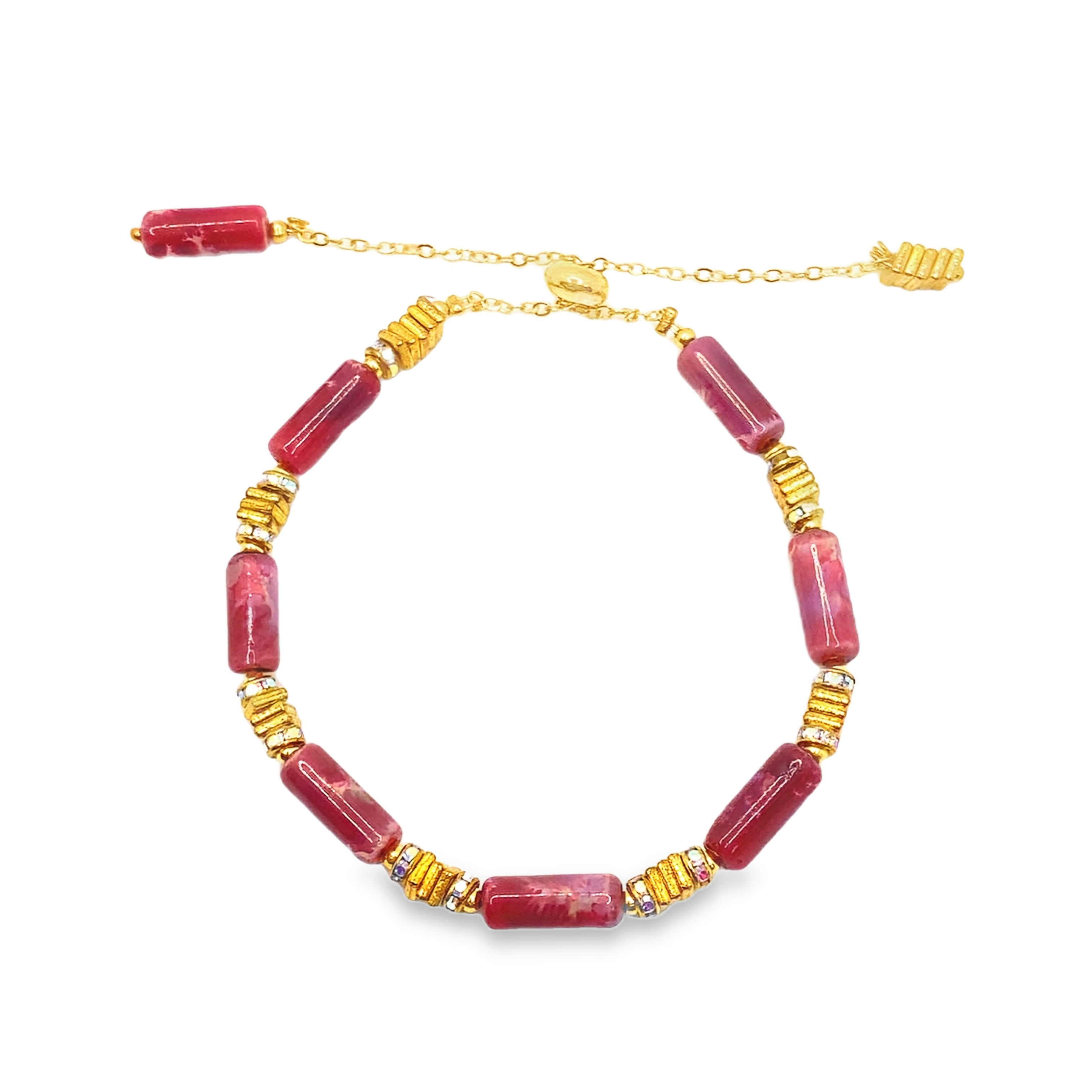 Bransoletka z koralików w kolorze żółtego złota z czerwonym kwarcem