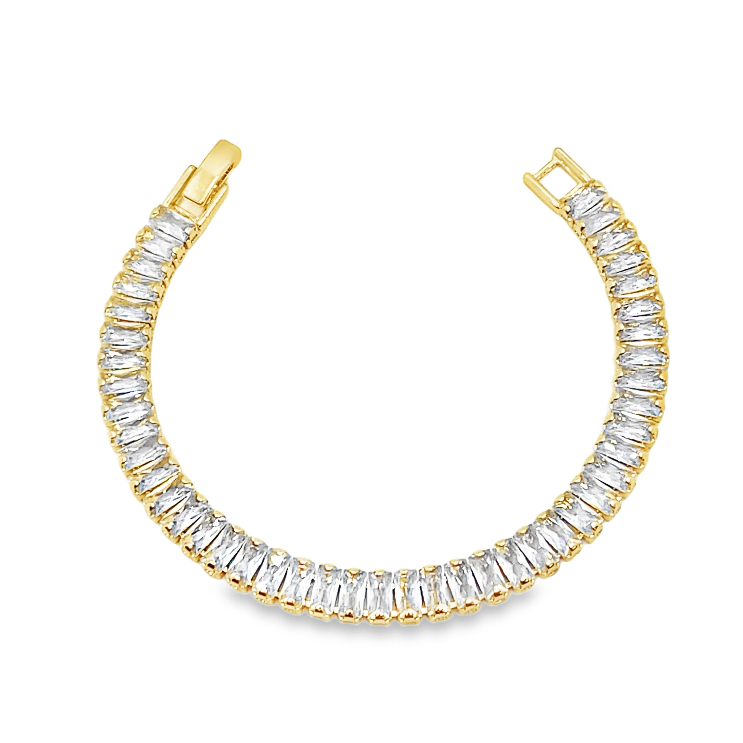 Bransoletka tenisowa w kolorze żółtego złota z diamentami o szlifie bagietkowym