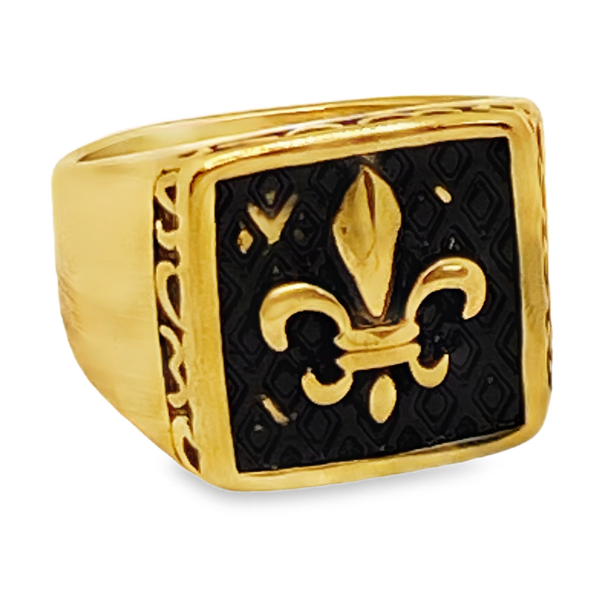 Sygnet ze złoconej stali z detalem fleur-de-lis