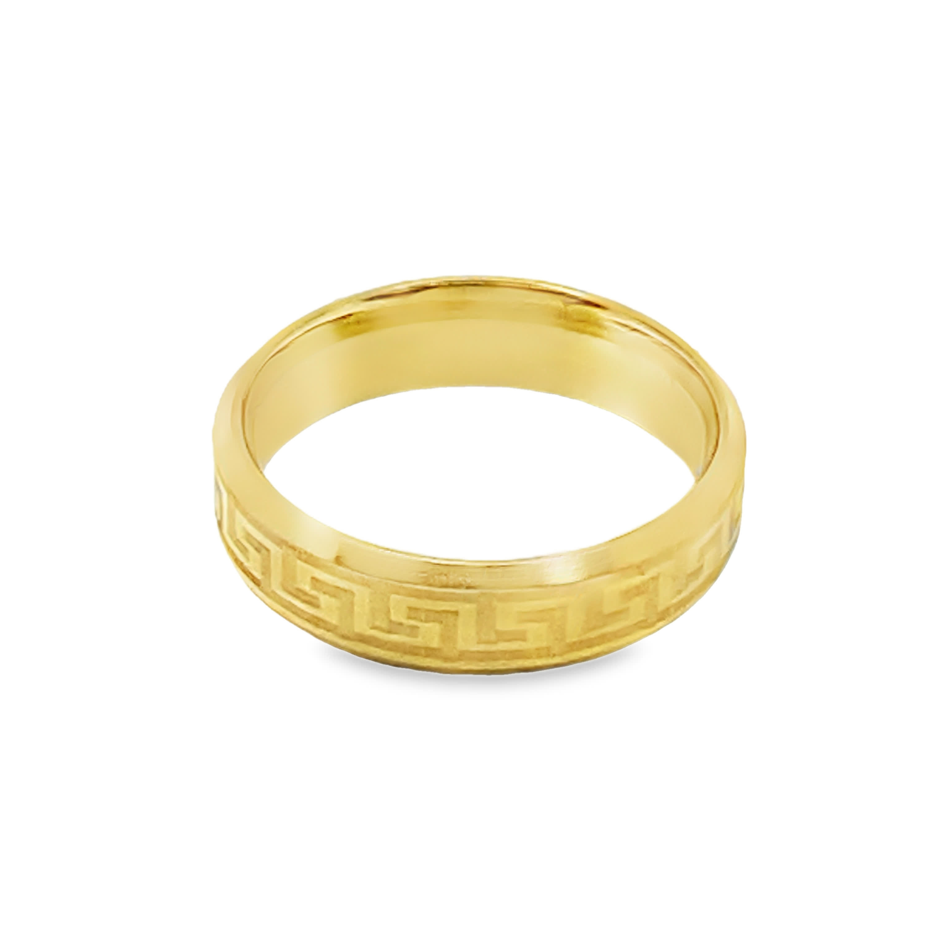 Pierścionek obrączkowy pozłacany z misternymi grawerowanymi zdobieniami