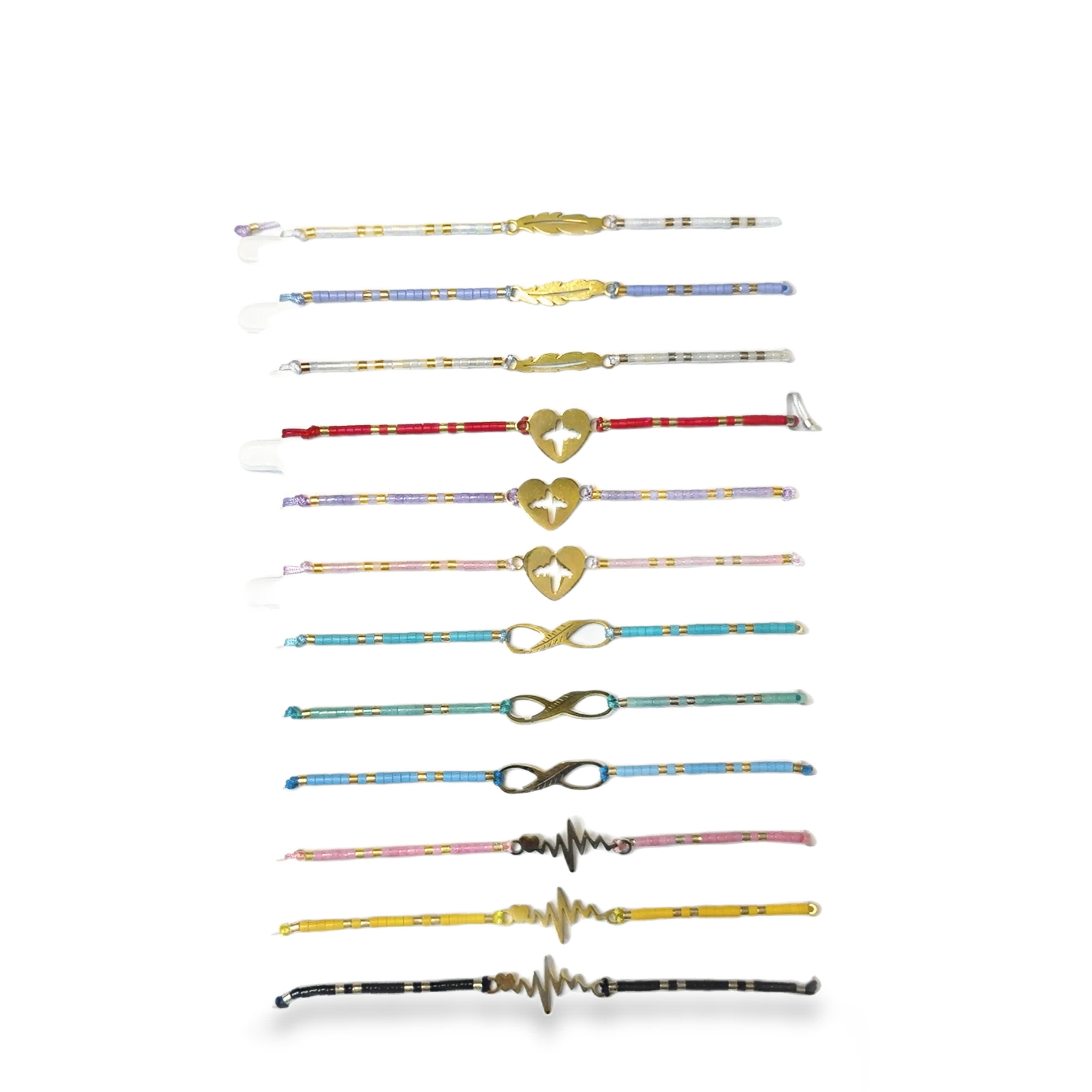 Kolorowa kolekcja stylowych bransoletek