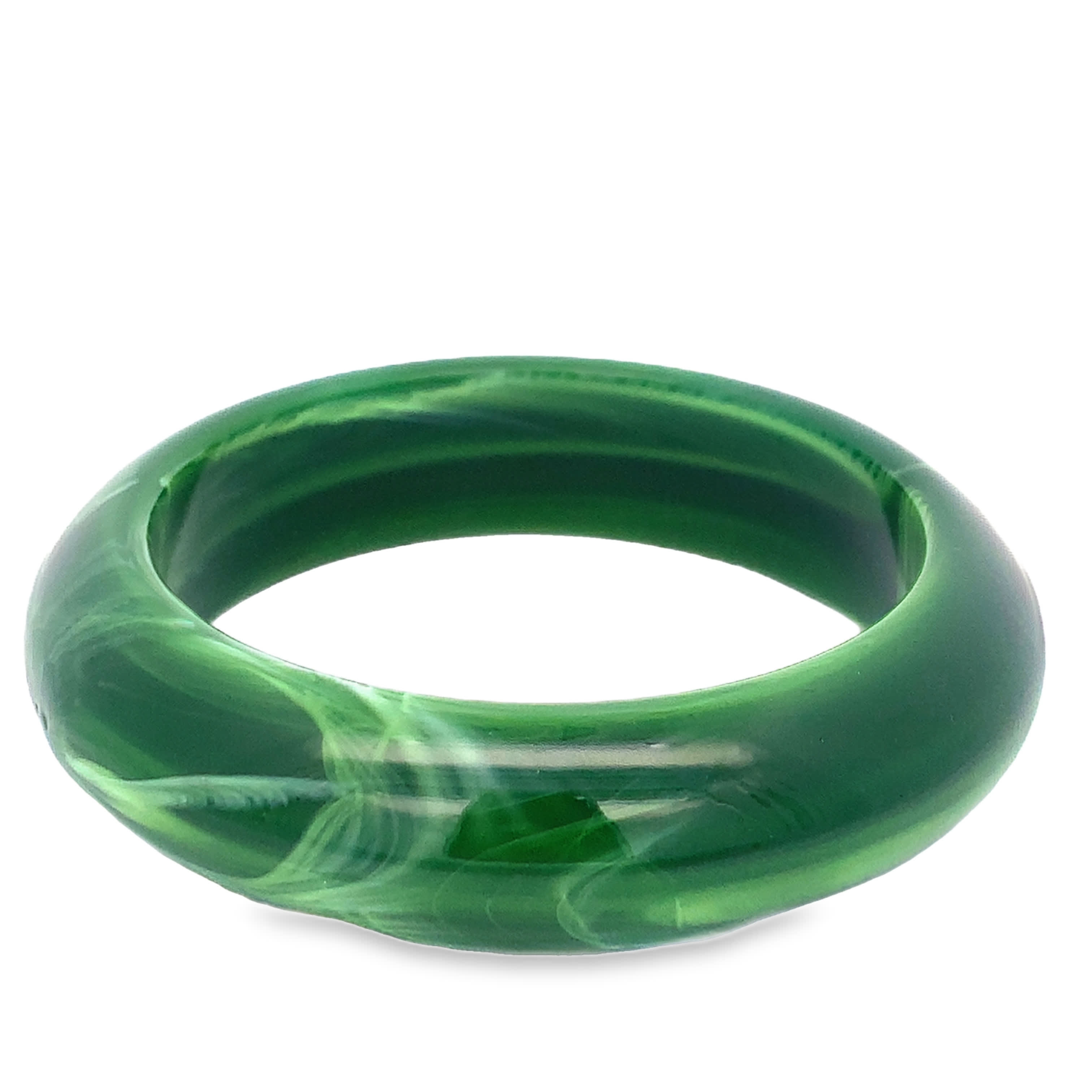 Pierścień z jadeitu w kolorze zieleni, okrągły, kaboszon, bez metalu