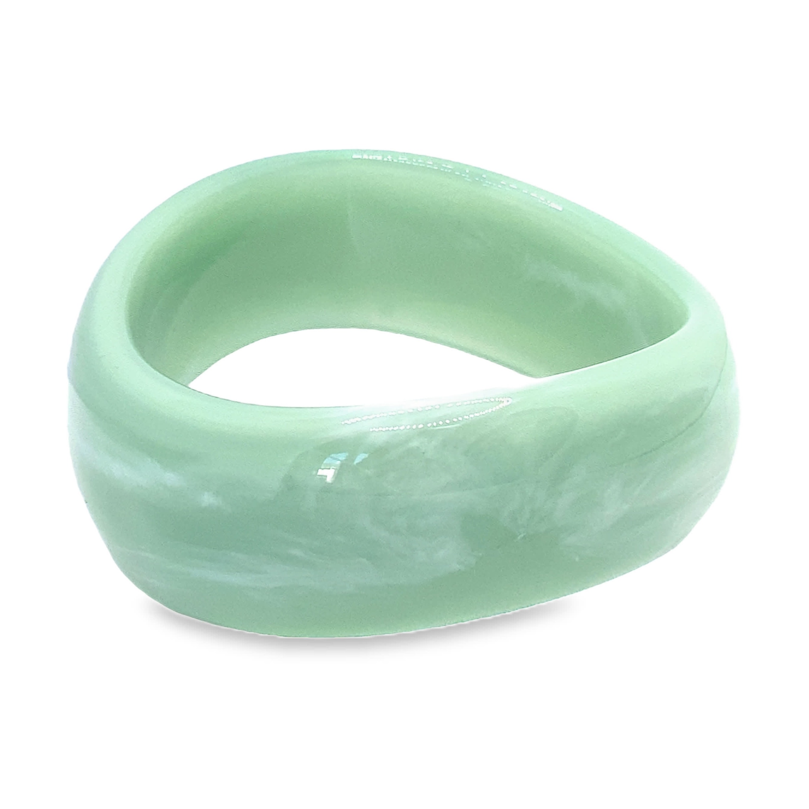 Jasnozielona bransoletka imitacja jadeitu bangle