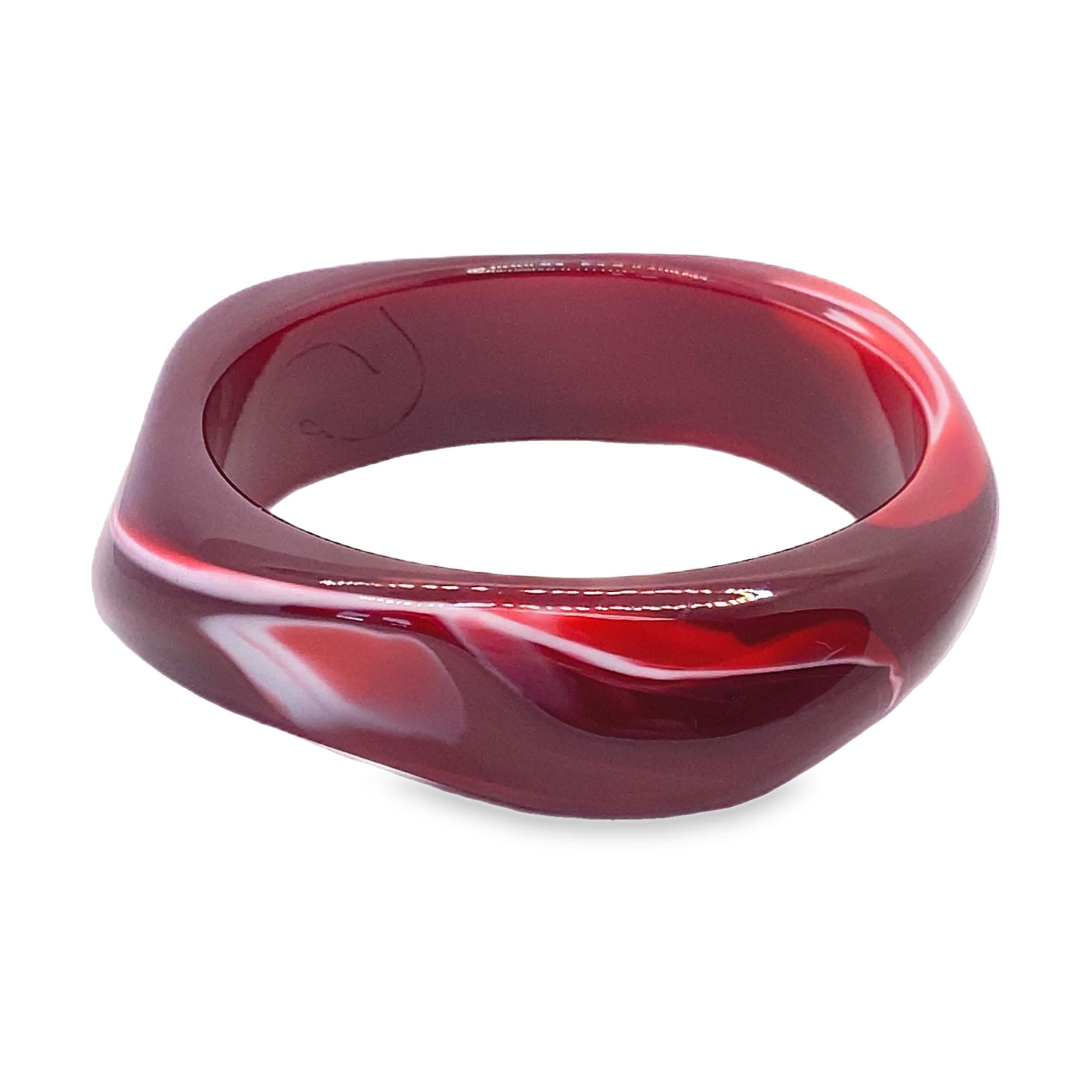 Nowoczesna bransoletka  imitująca naturalny kamień w kolorze bordo bangle